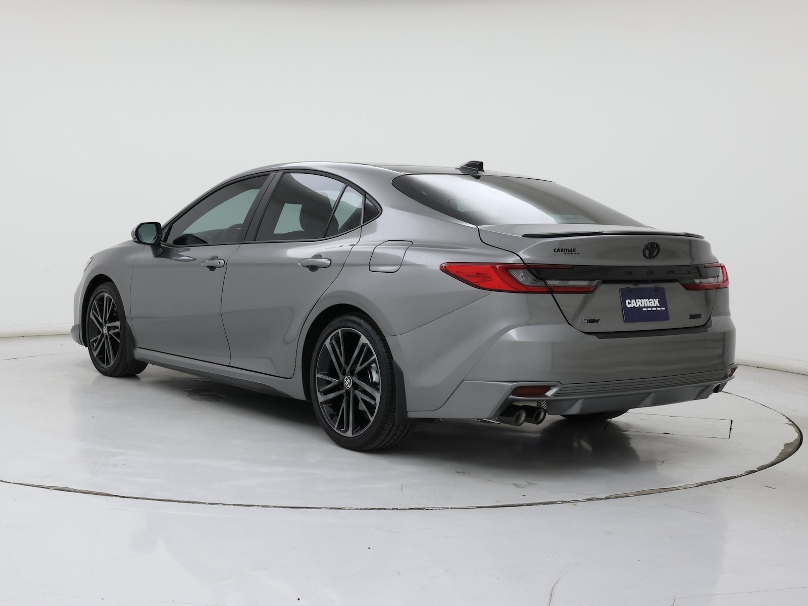 2026 Toyota Camry XSE - Photo 3