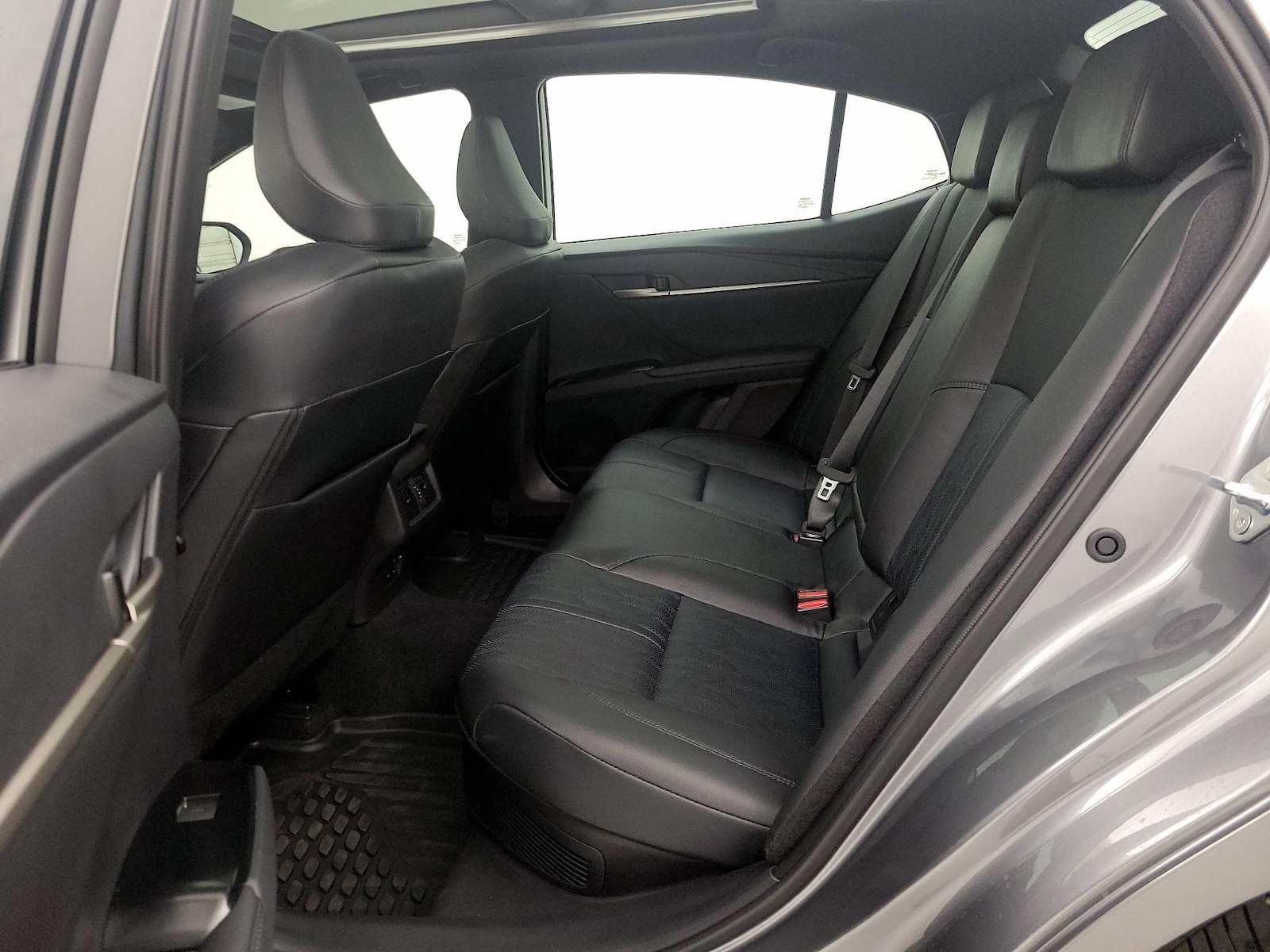 2026 Toyota Camry XSE - Photo 21
