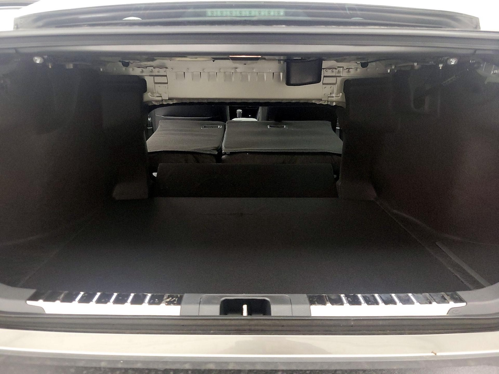 2026 Toyota Camry XSE - Photo 23