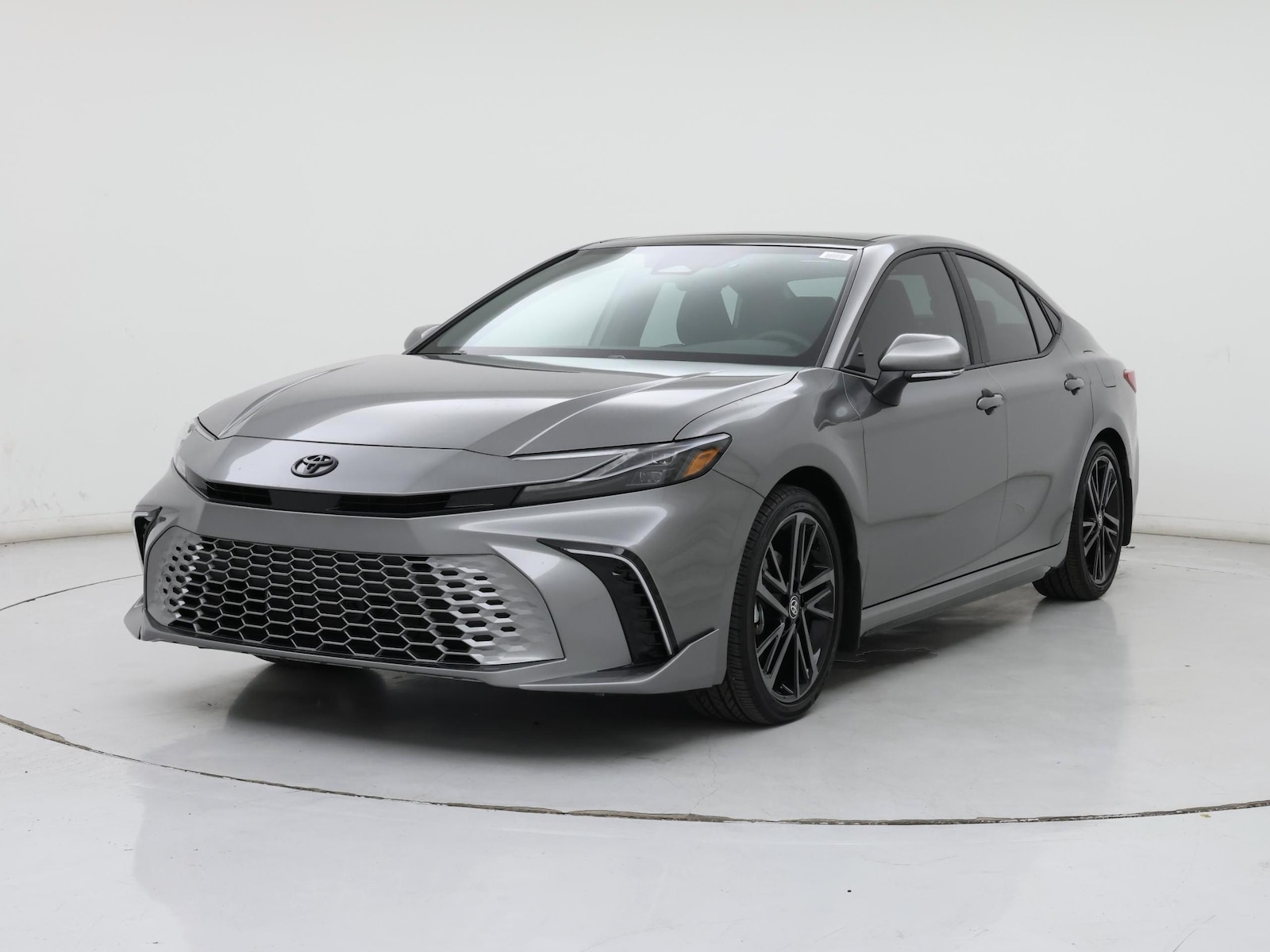 2026 Toyota Camry XSE - Photo 5