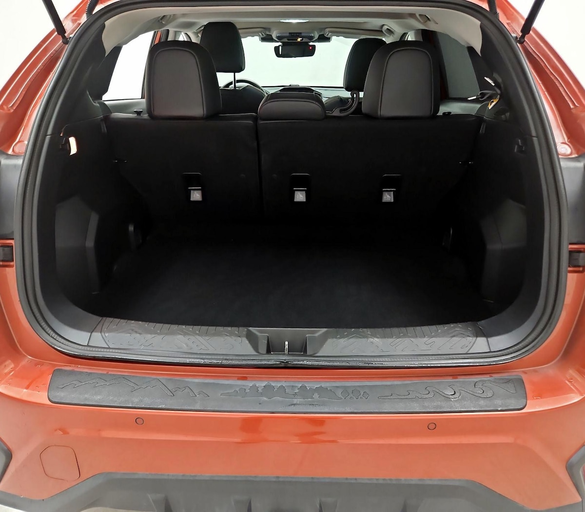 Trunk/Cargo (Seats Up)