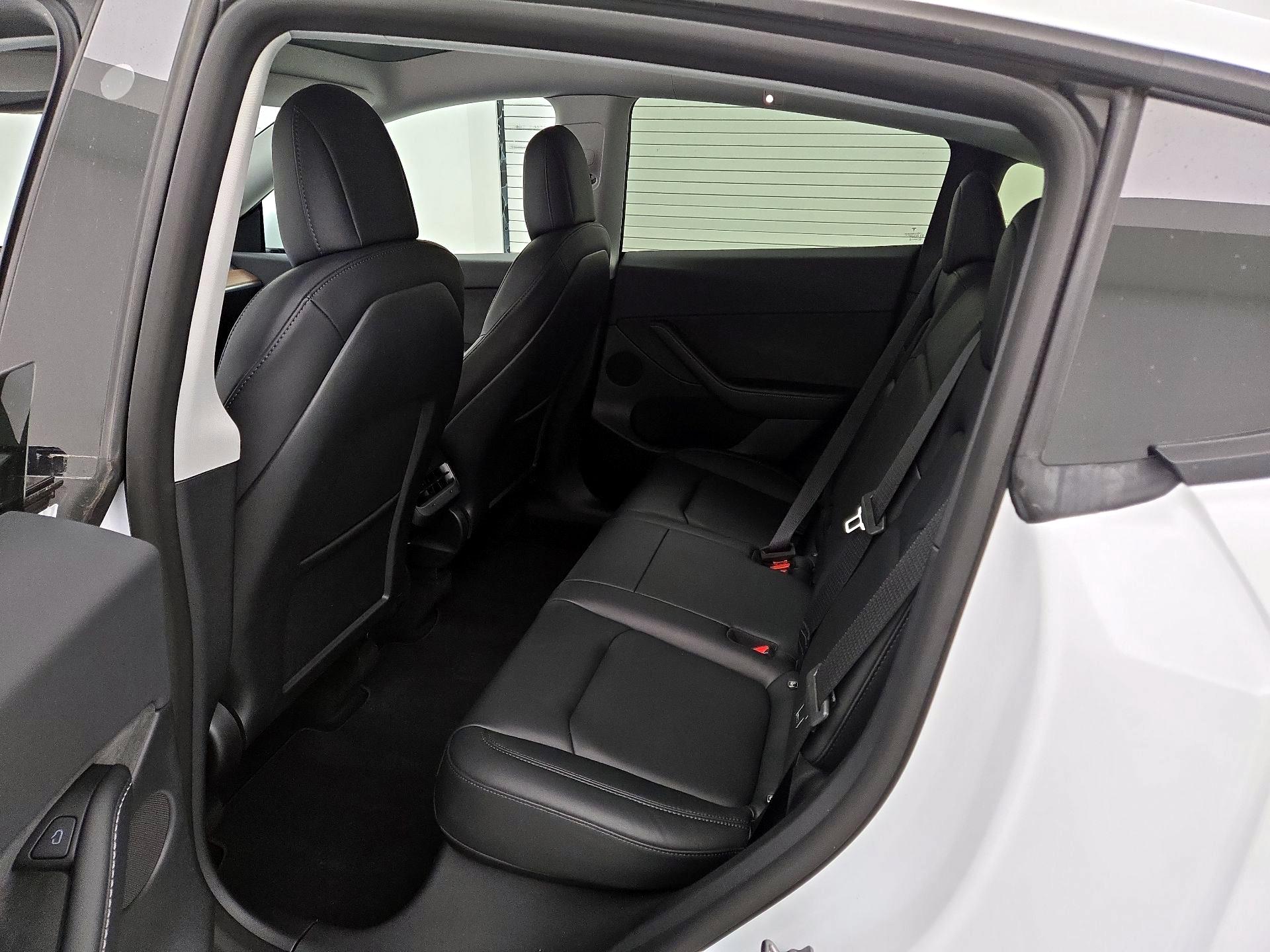 Thumbnail: 2022 Tesla Model Y - 20