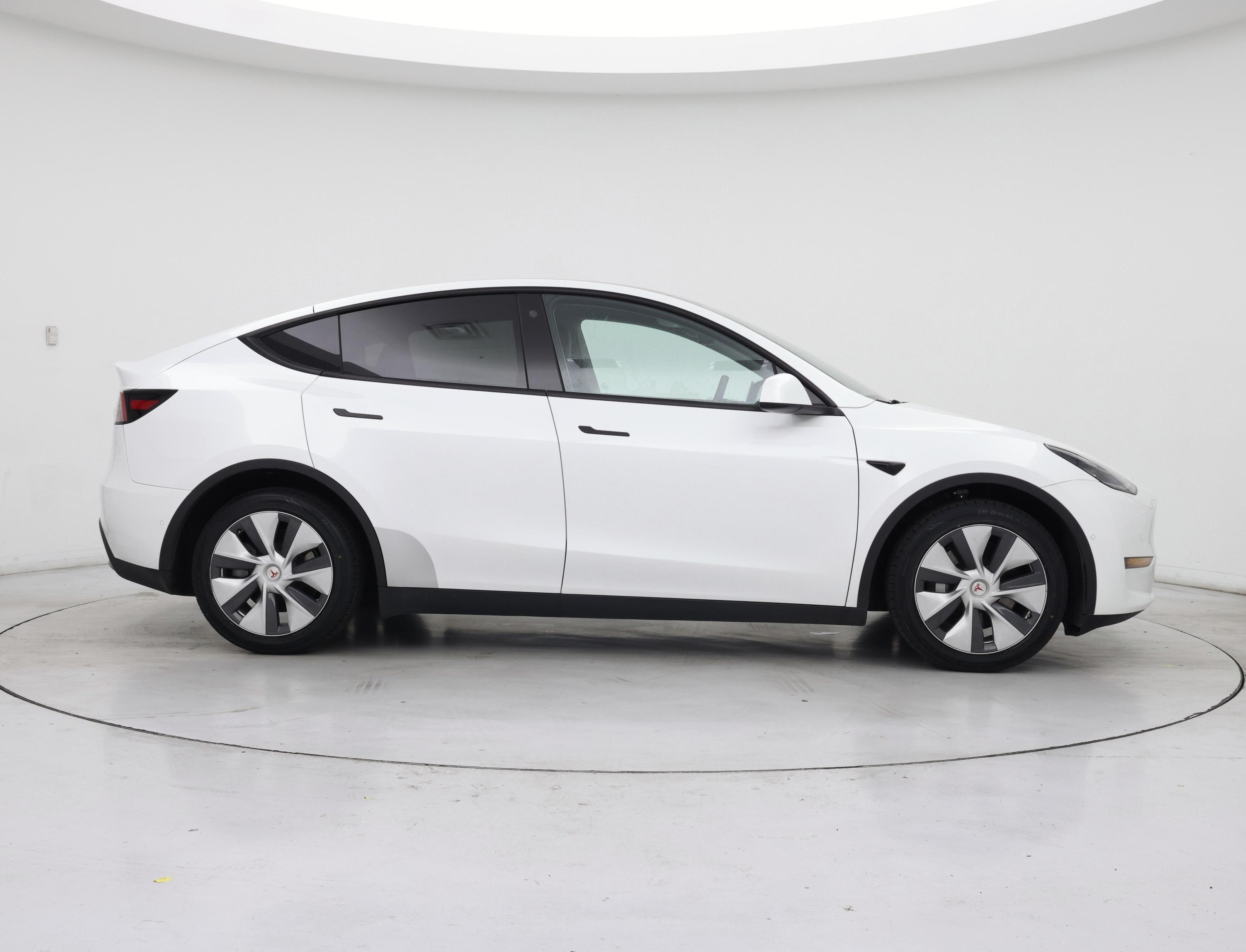 Thumbnail: 2022 Tesla Model Y - 7