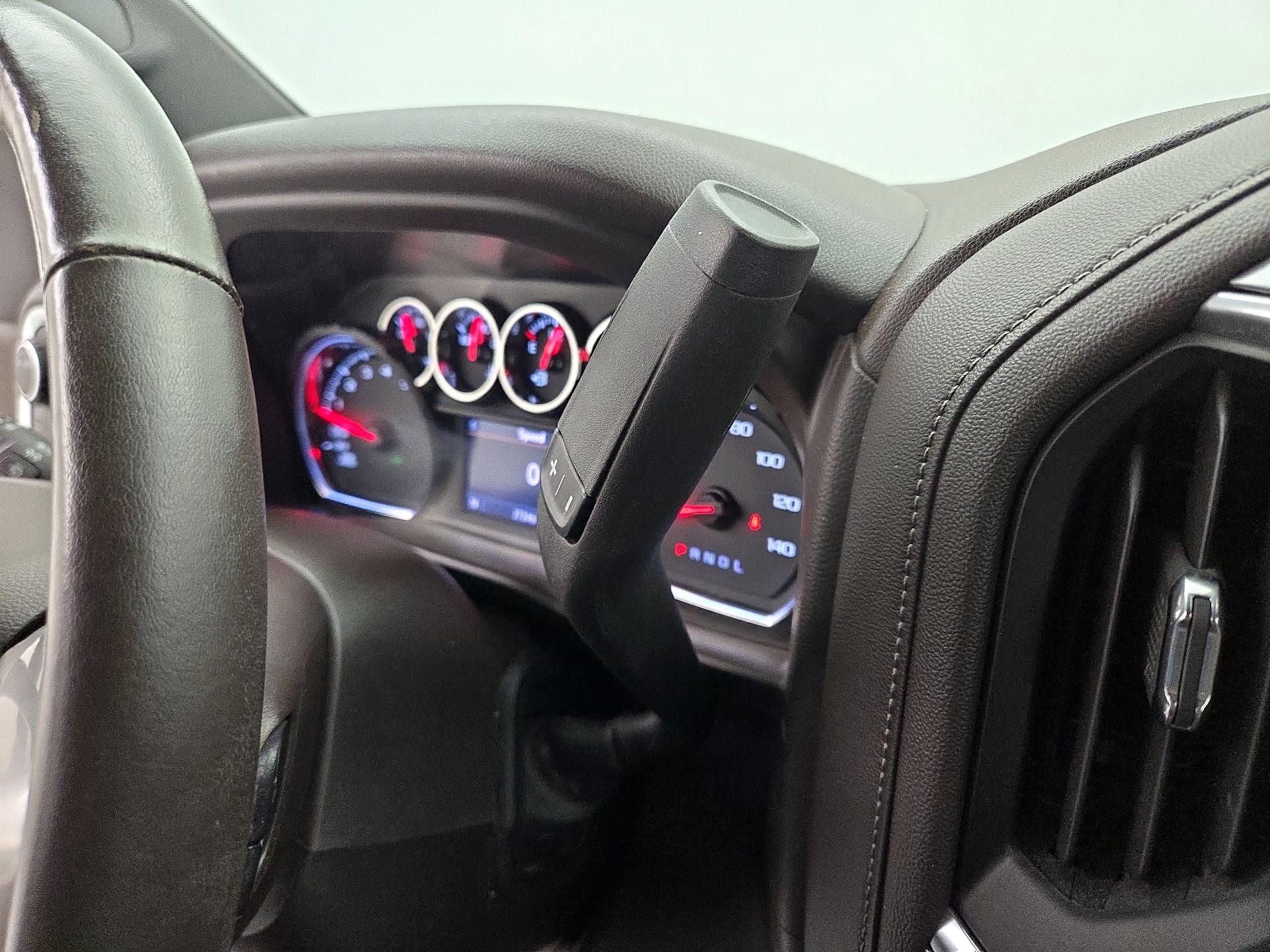 Thumbnail: 2020 Chevrolet Silverado 1500 - 17