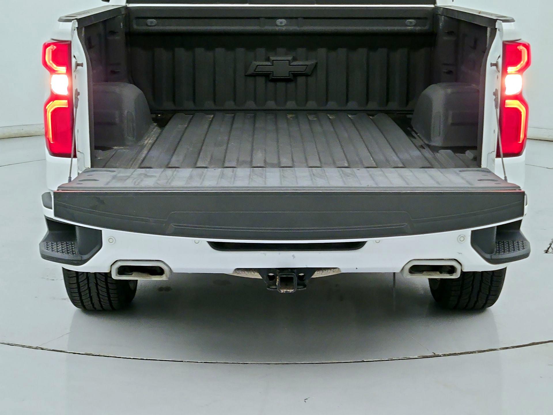 Thumbnail: 2020 Chevrolet Silverado 1500 - 20