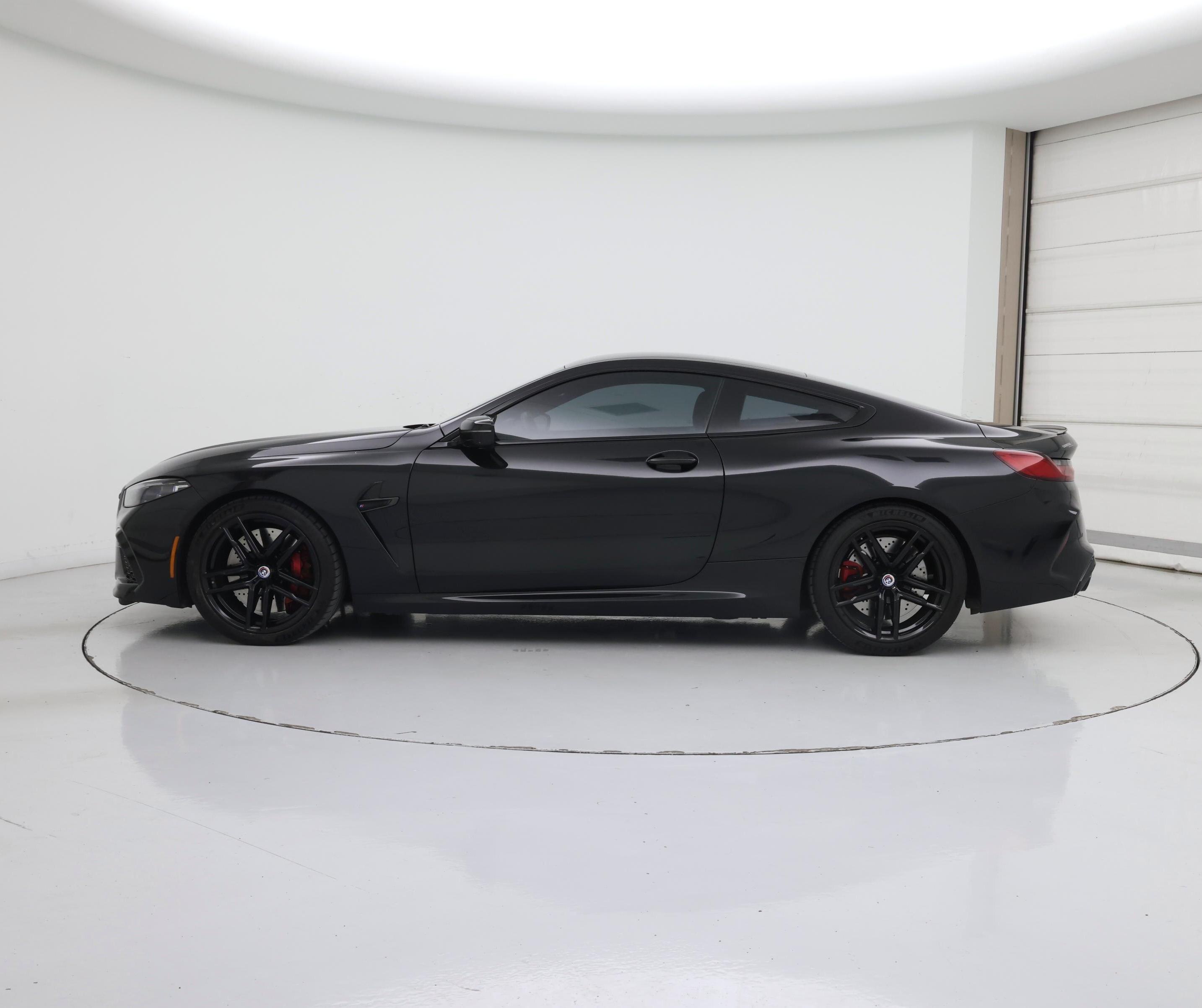 Thumbnail: 2023 BMW M8 - 3