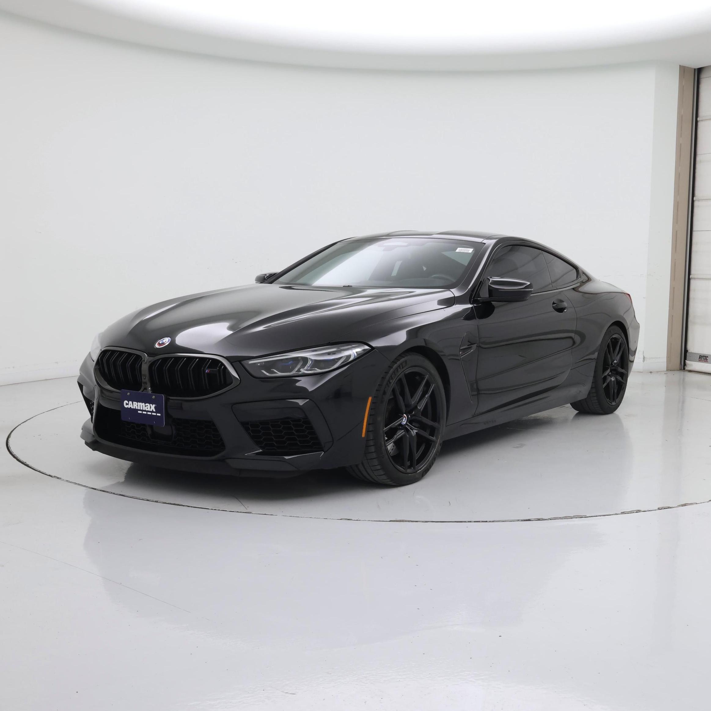 Thumbnail: 2023 BMW M8 - 4