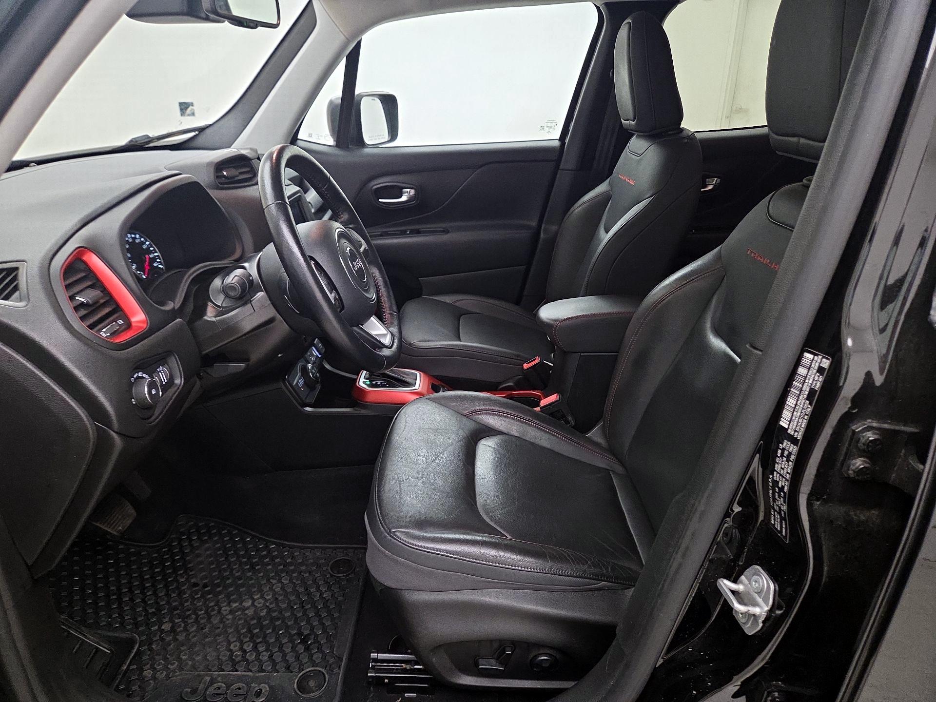 Thumbnail: 2020 Jeep Renegade - 11