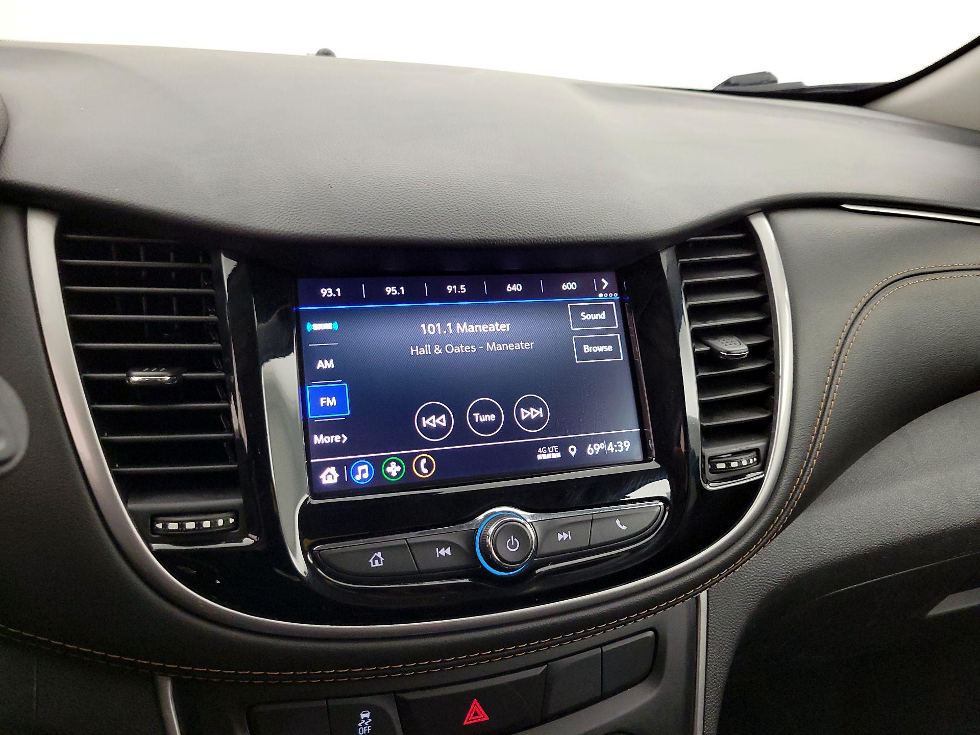 Thumbnail: 2022 Chevrolet Trax - 15