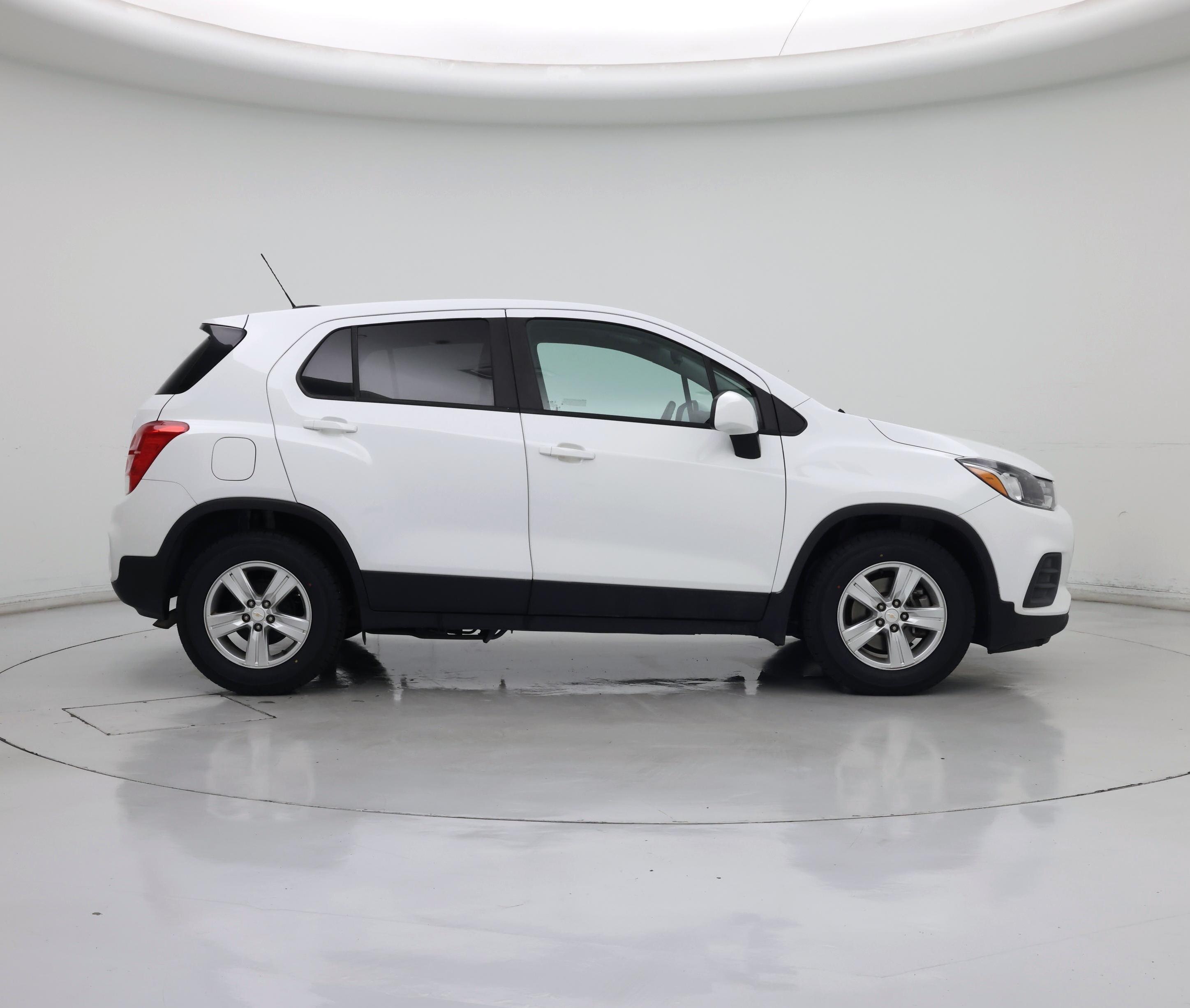 Thumbnail: 2022 Chevrolet Trax - 7