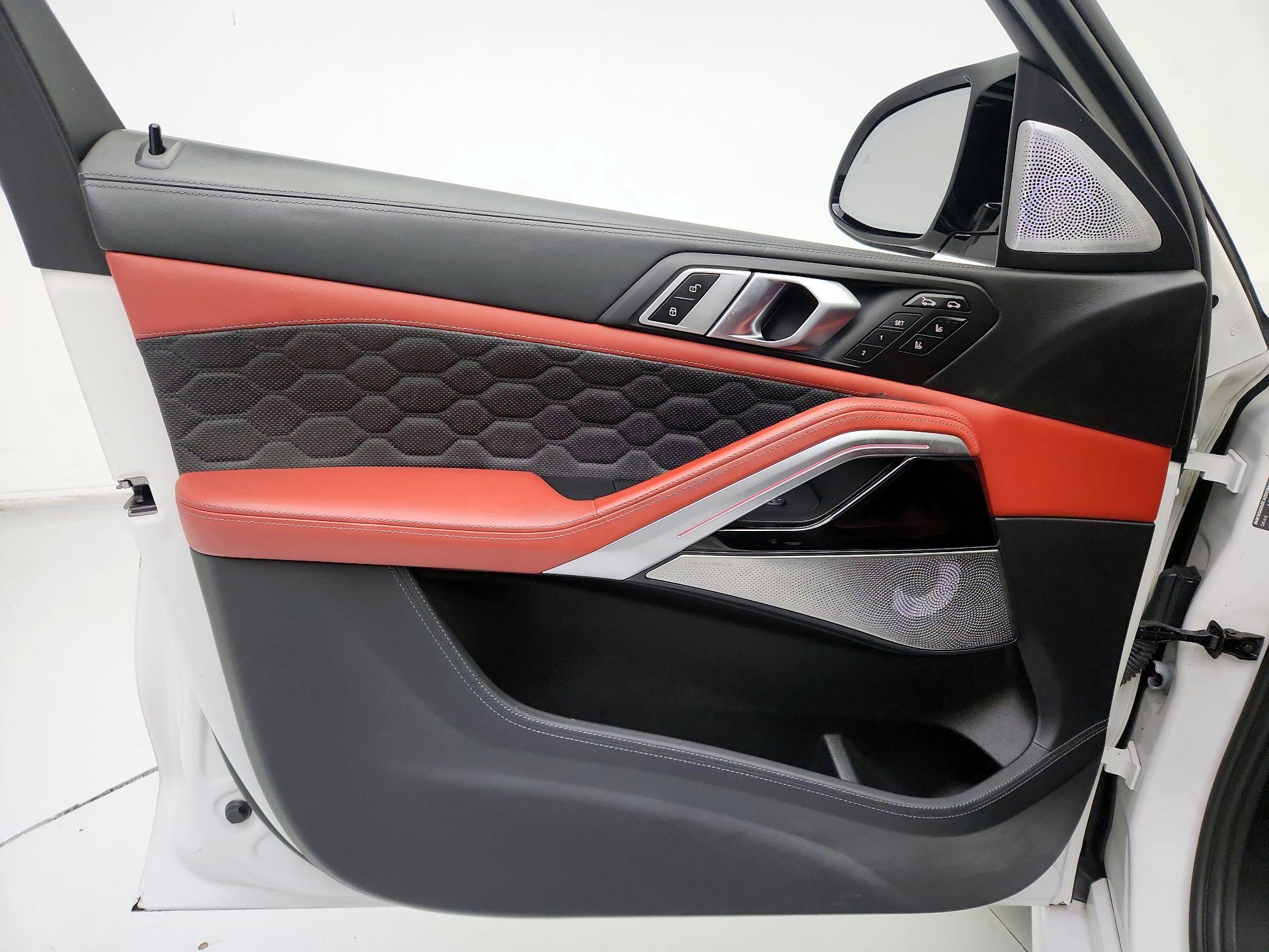 Thumbnail: 2023 BMW X6 - 12