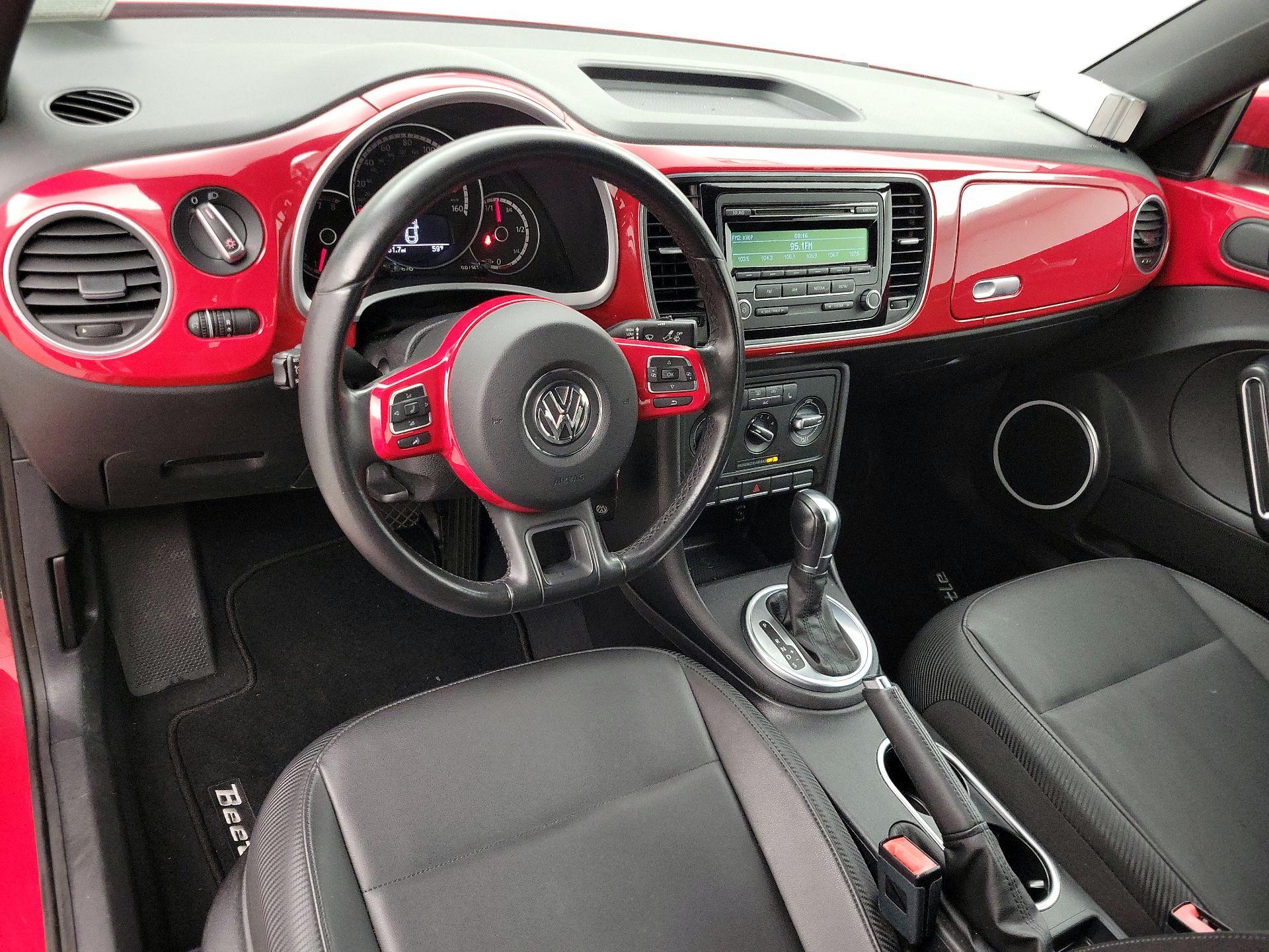 Thumbnail: 2014 Volkswagen Beetle - 9