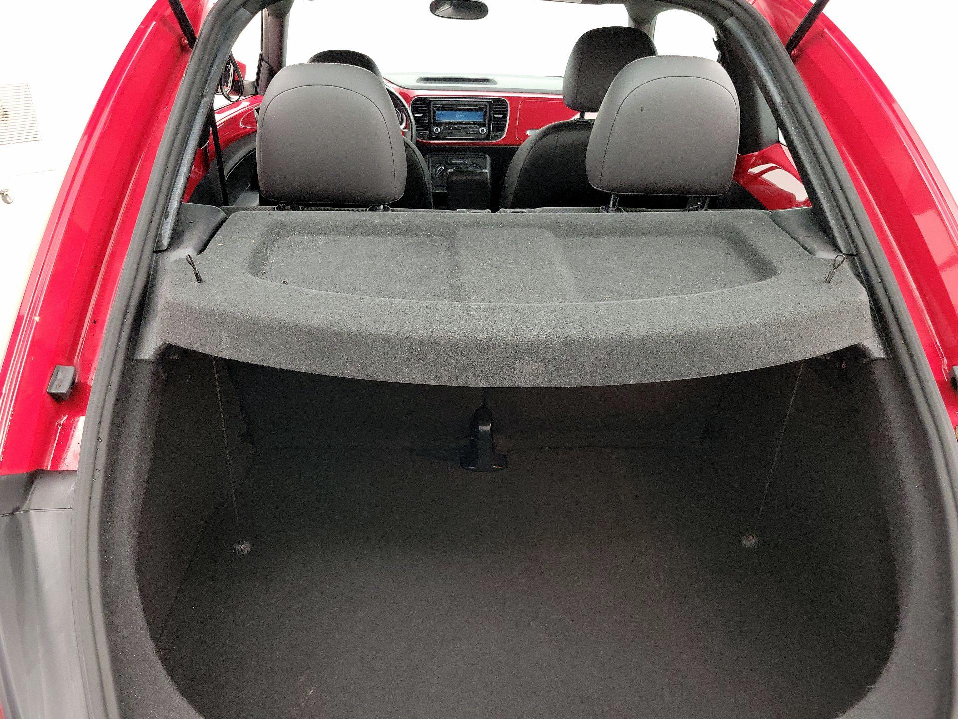 Thumbnail: 2014 Volkswagen Beetle - 18