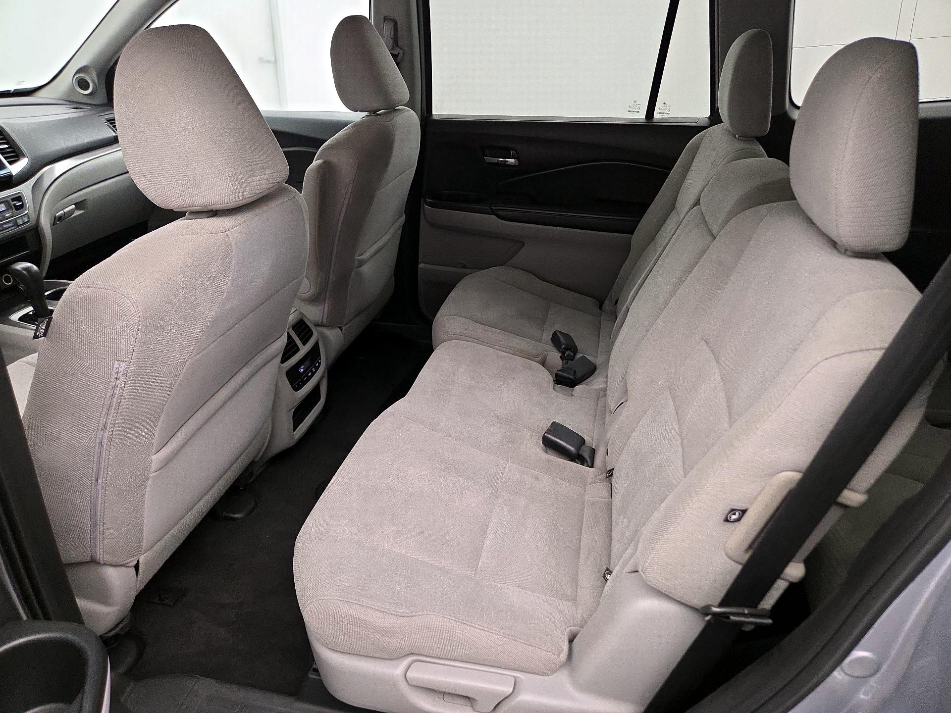 Thumbnail: 2016 Honda Pilot - 19