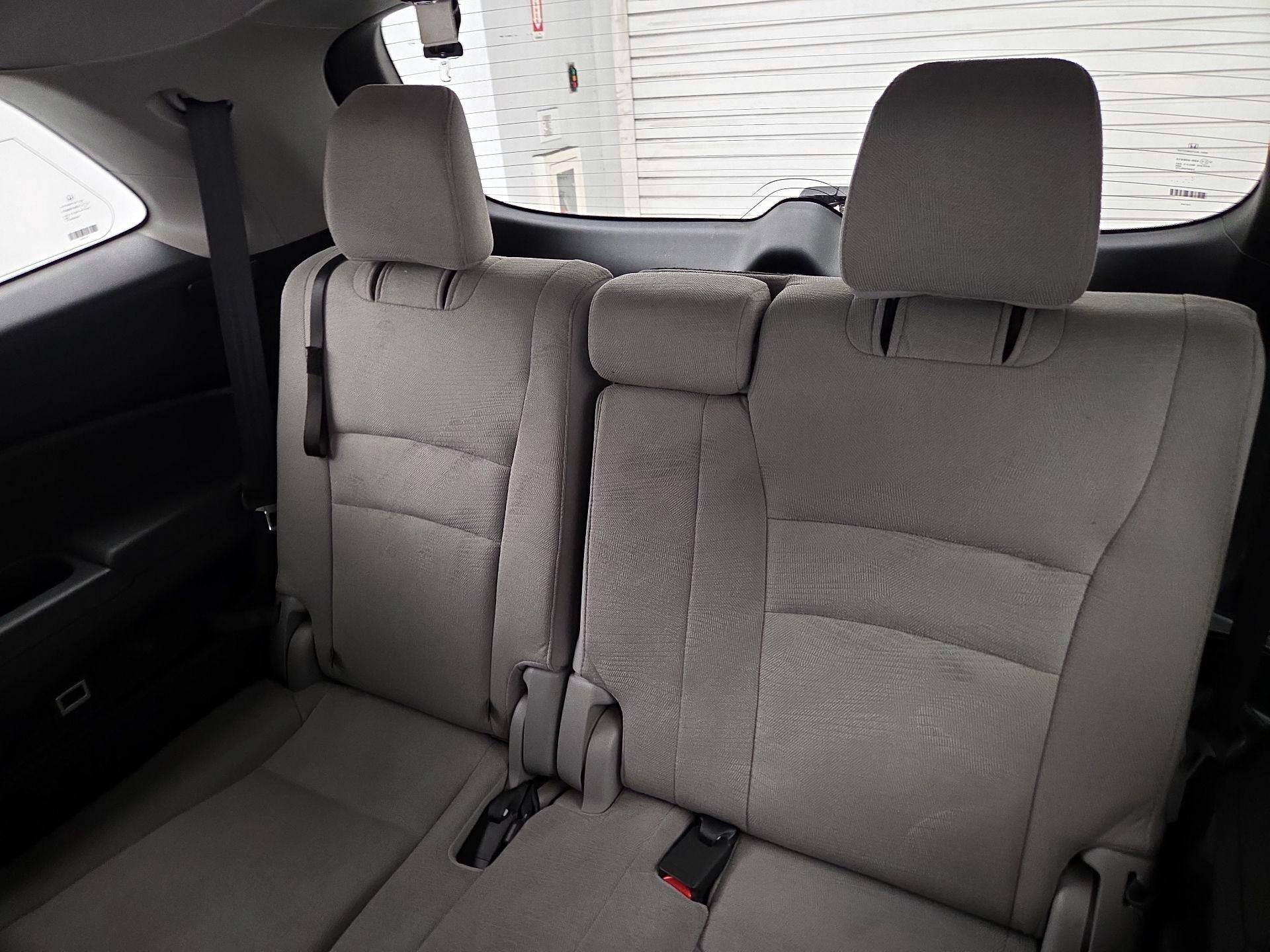 Thumbnail: 2016 Honda Pilot - 20