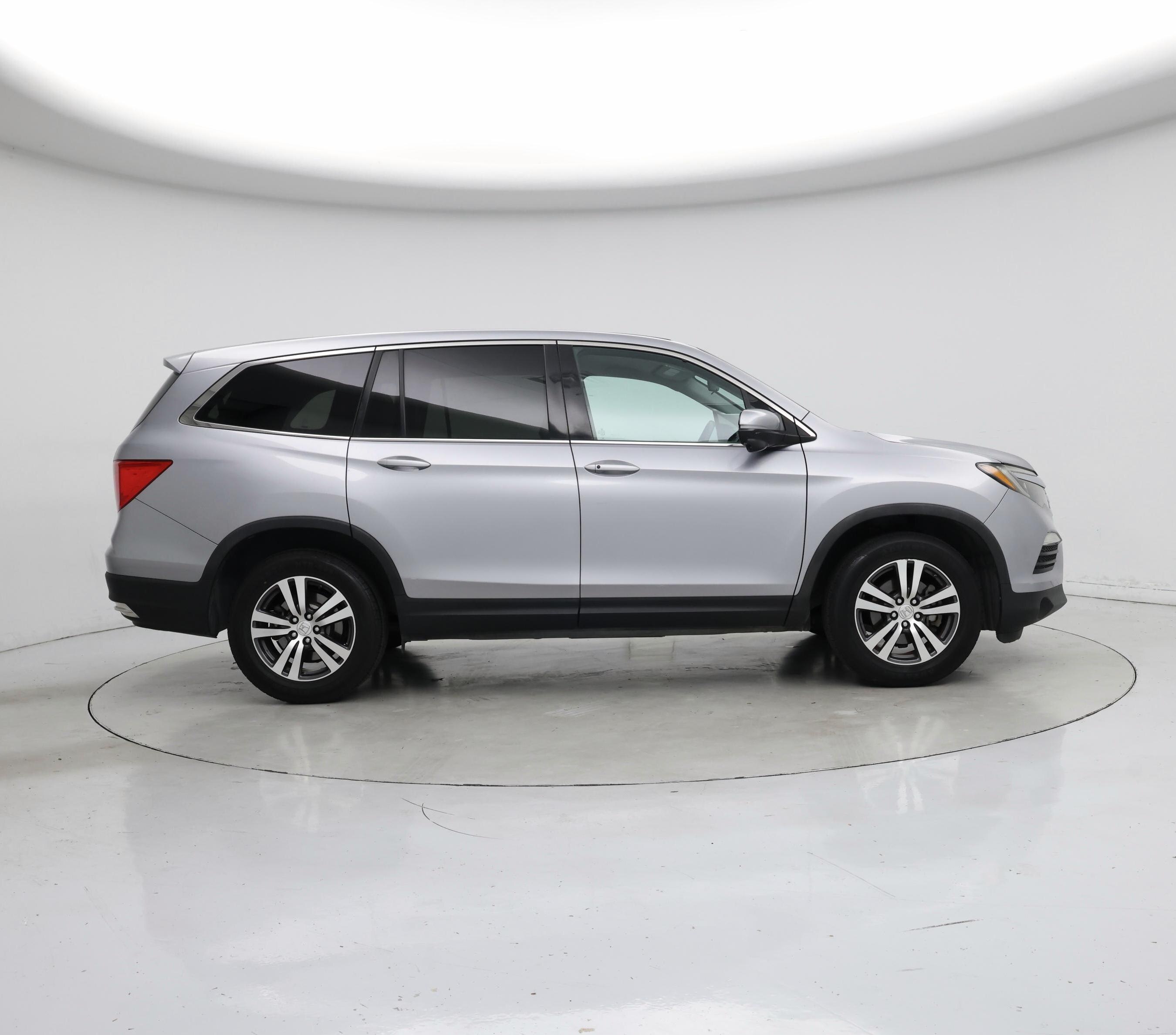 Thumbnail: 2016 Honda Pilot - 7
