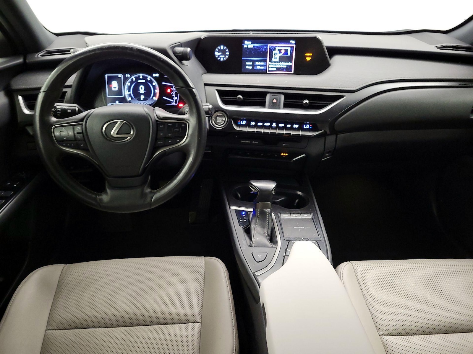 2020 Lexus UX 200 - Photo 10