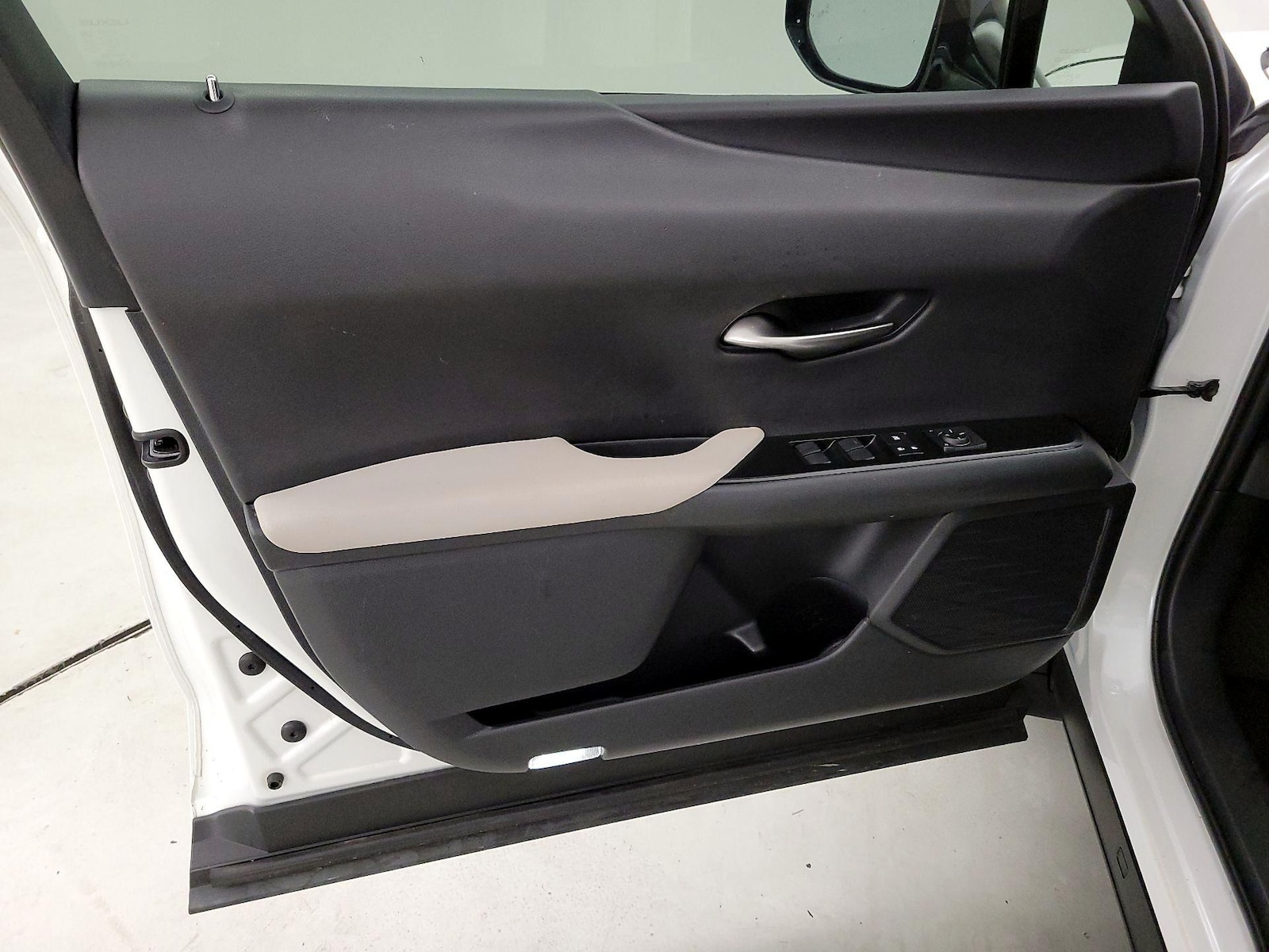 2020 Lexus UX 200 - Photo 13
