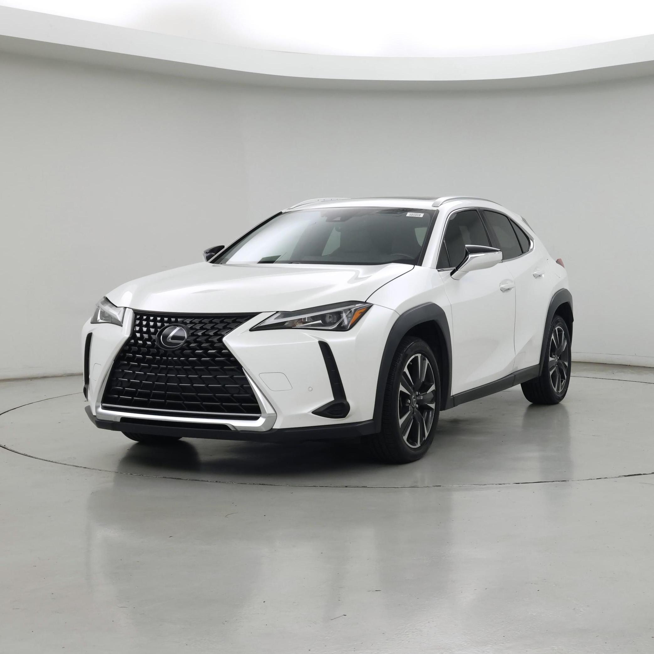 Thumbnail: 2020 Lexus UX - 4