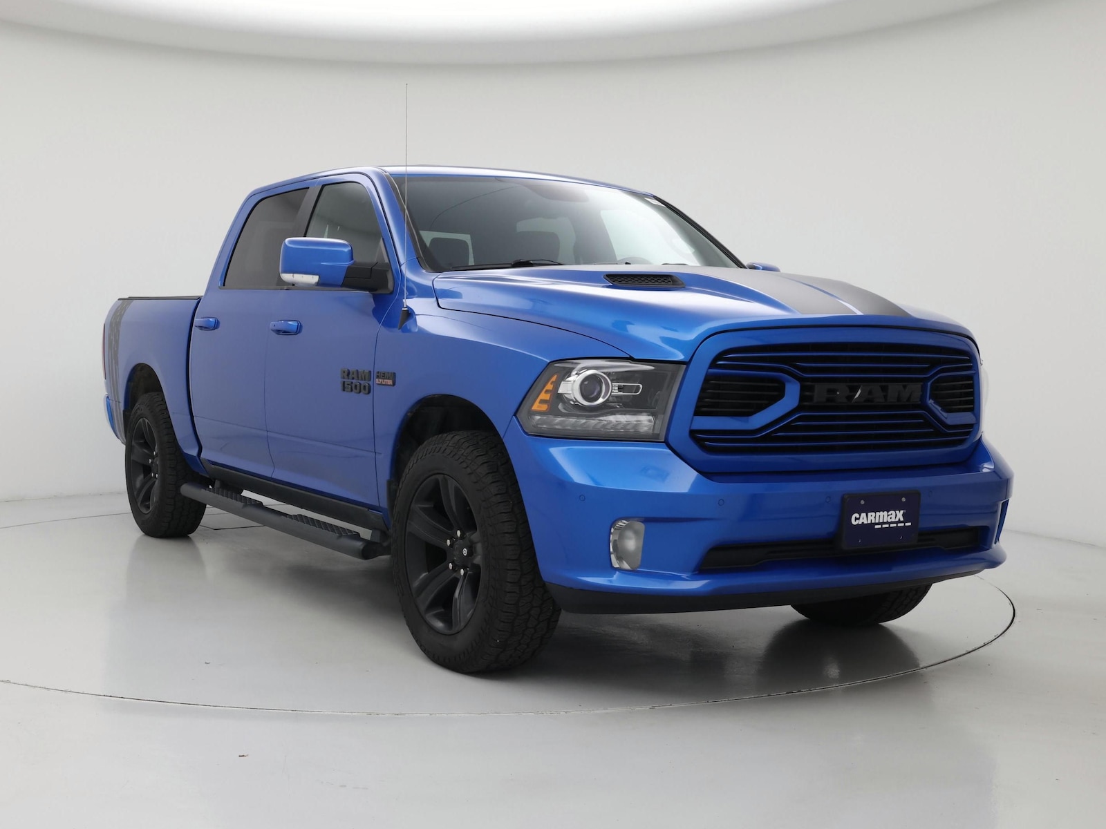 2018 RAM Ram 1500 Pickup Sport - Photo 2