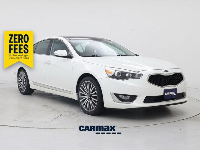 White 2015 Kia Cadenza Sedan Front-Wheel Drive Automatic