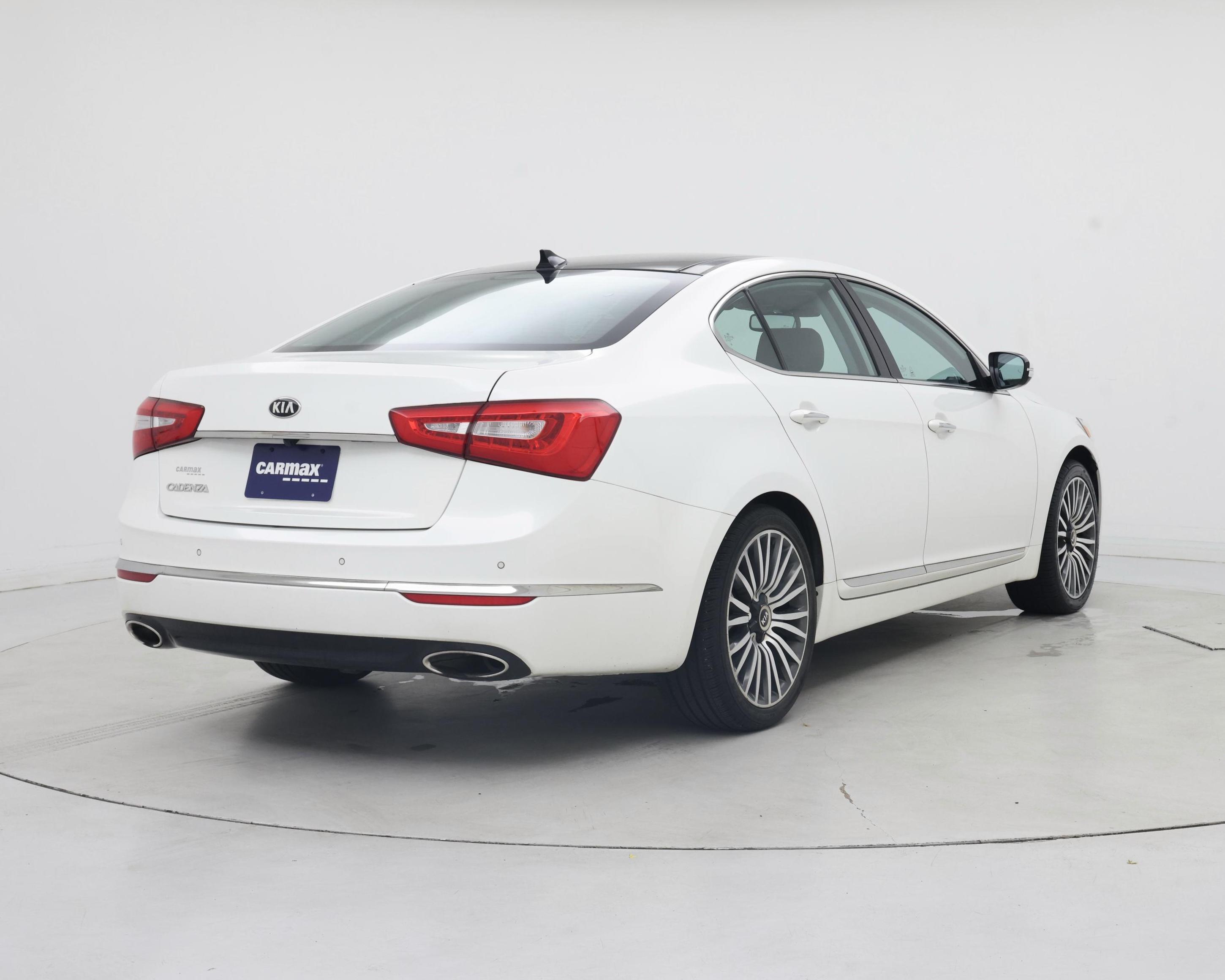 Thumbnail: 2015 Kia Cadenza - 8