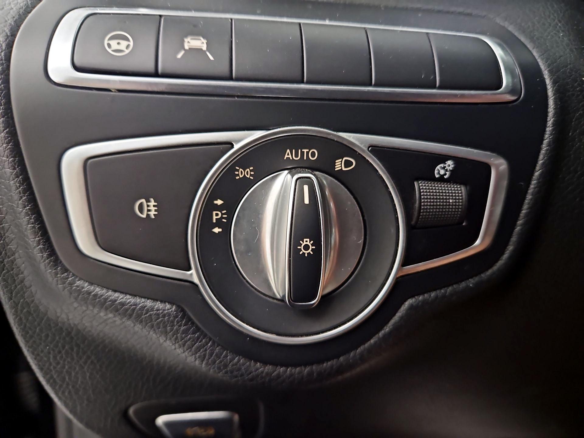 Thumbnail: 2019 Mercedes-Benz C-Class - 13