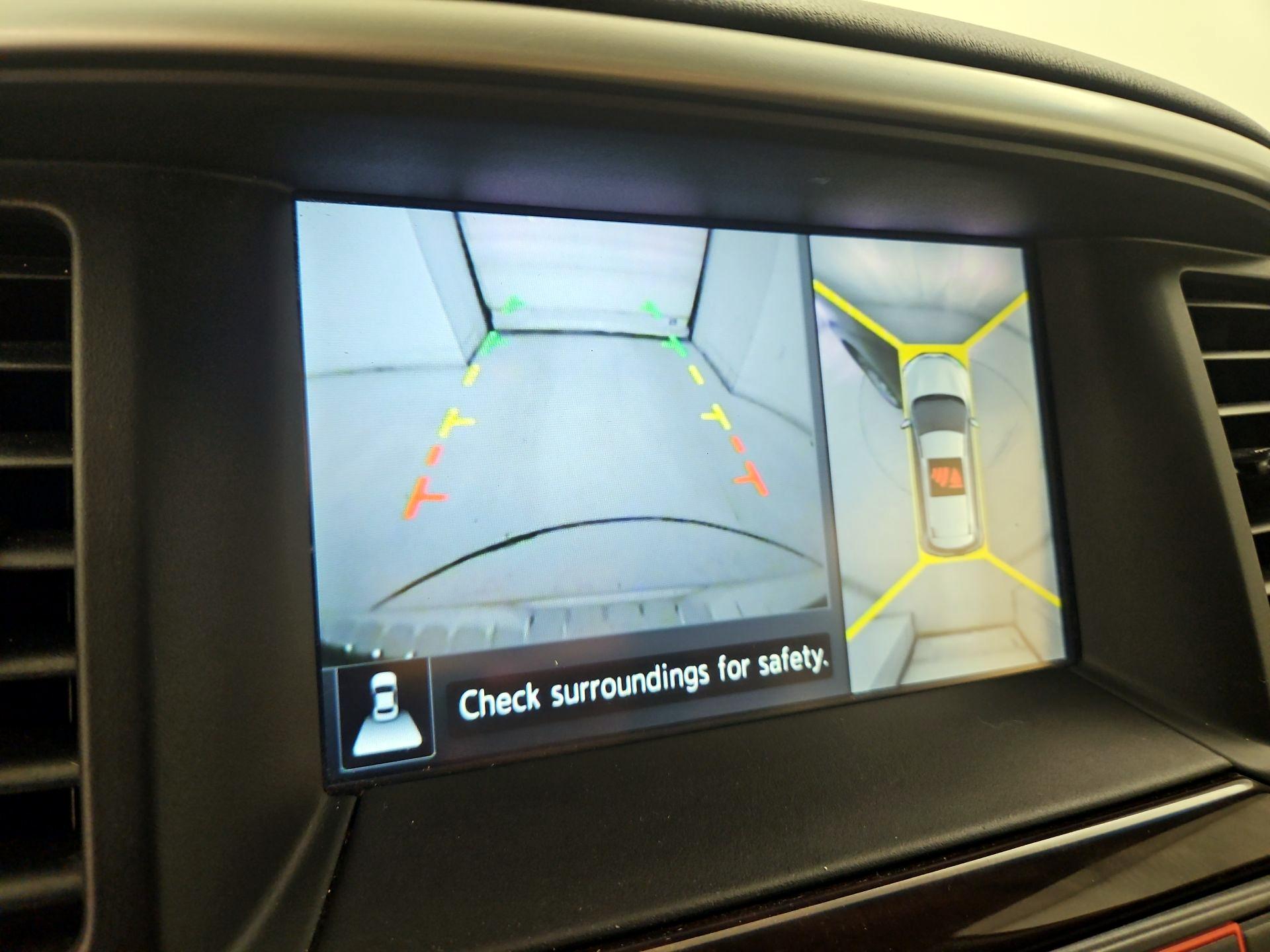 Thumbnail: 2016 Nissan Pathfinder - 15