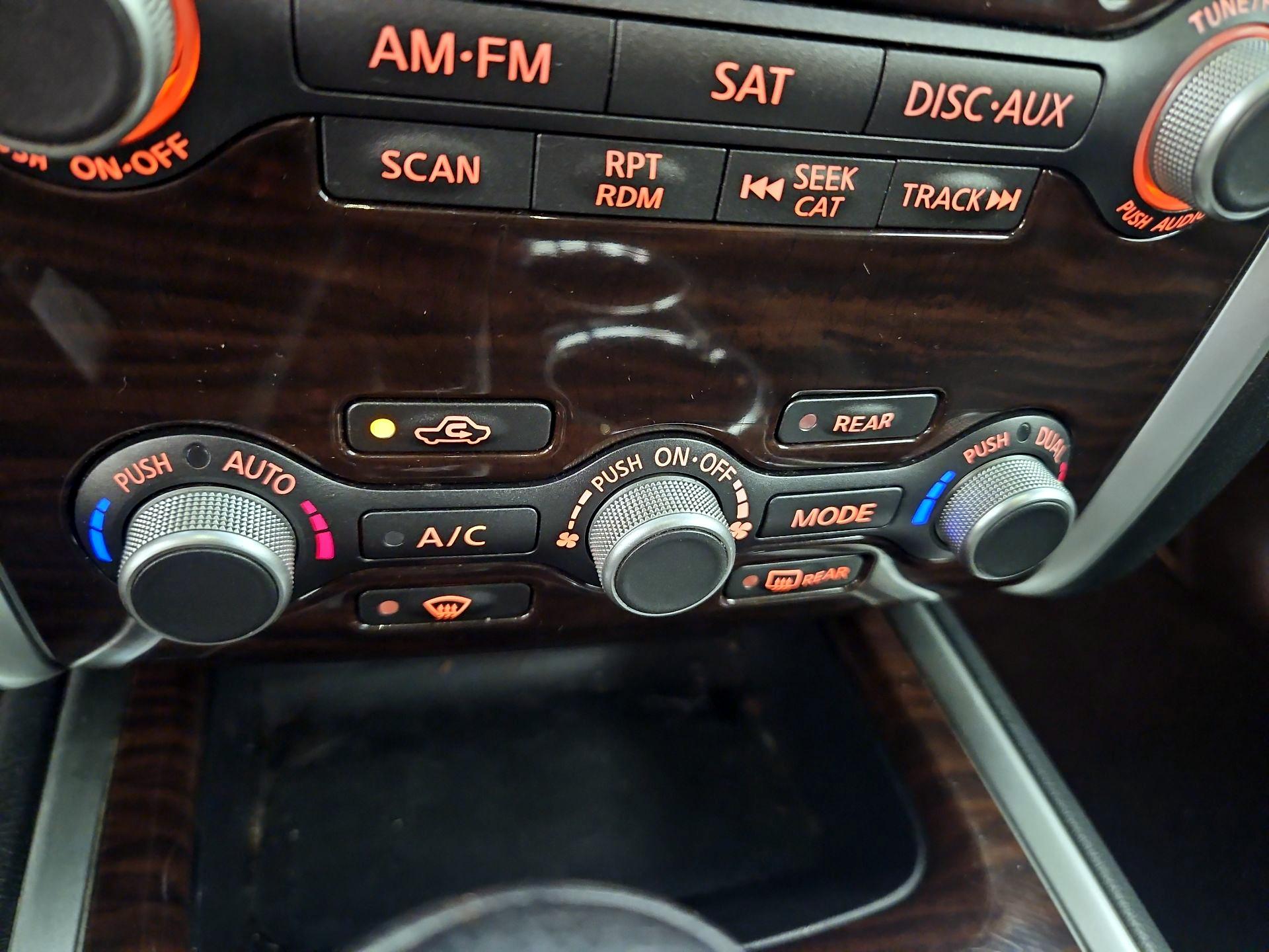 Thumbnail: 2016 Nissan Pathfinder - 17