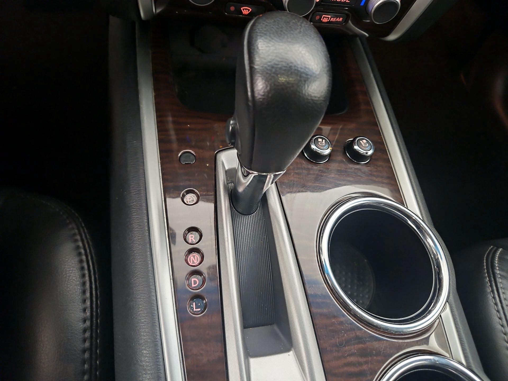 Thumbnail: 2016 Nissan Pathfinder - 18