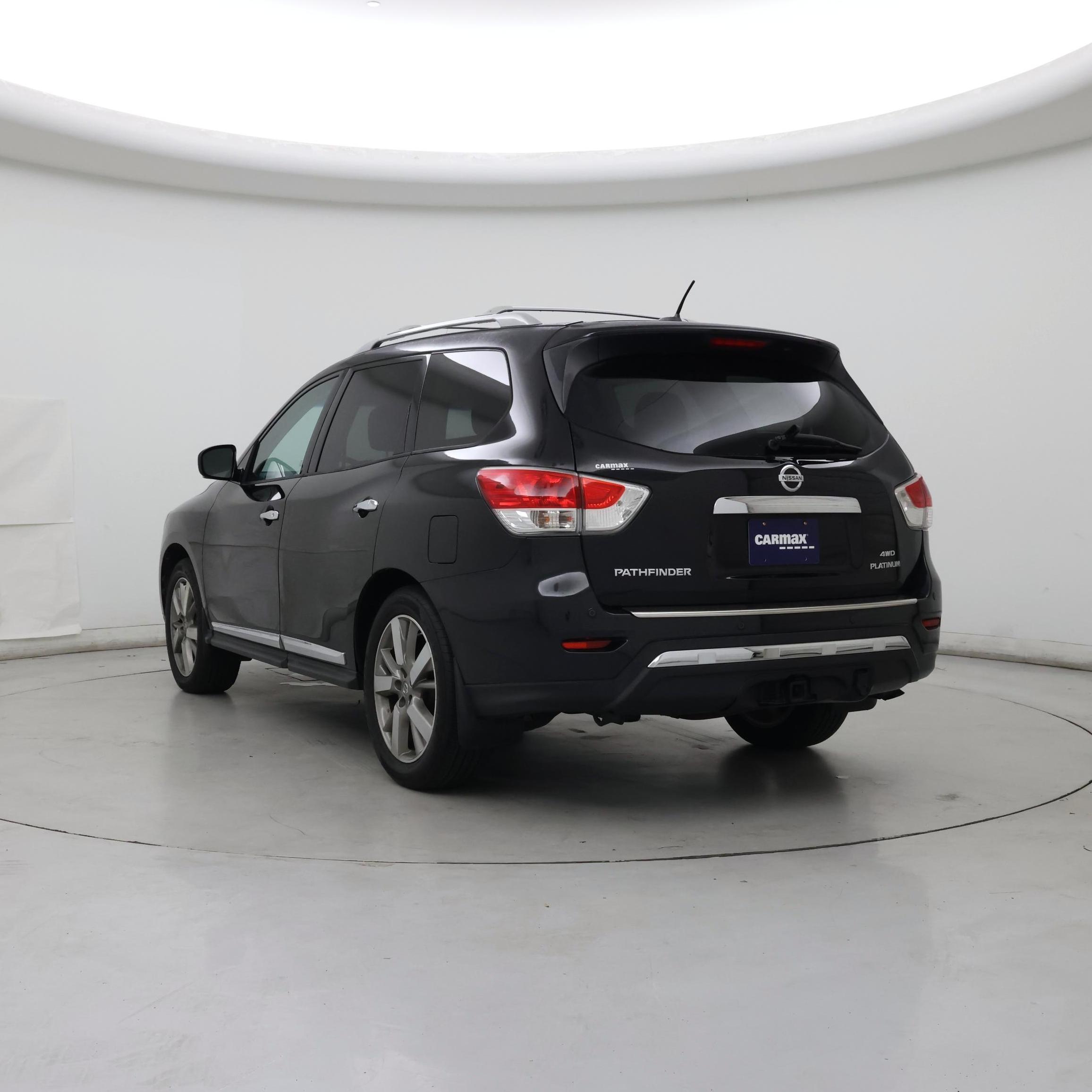 Thumbnail: 2016 Nissan Pathfinder - 2
