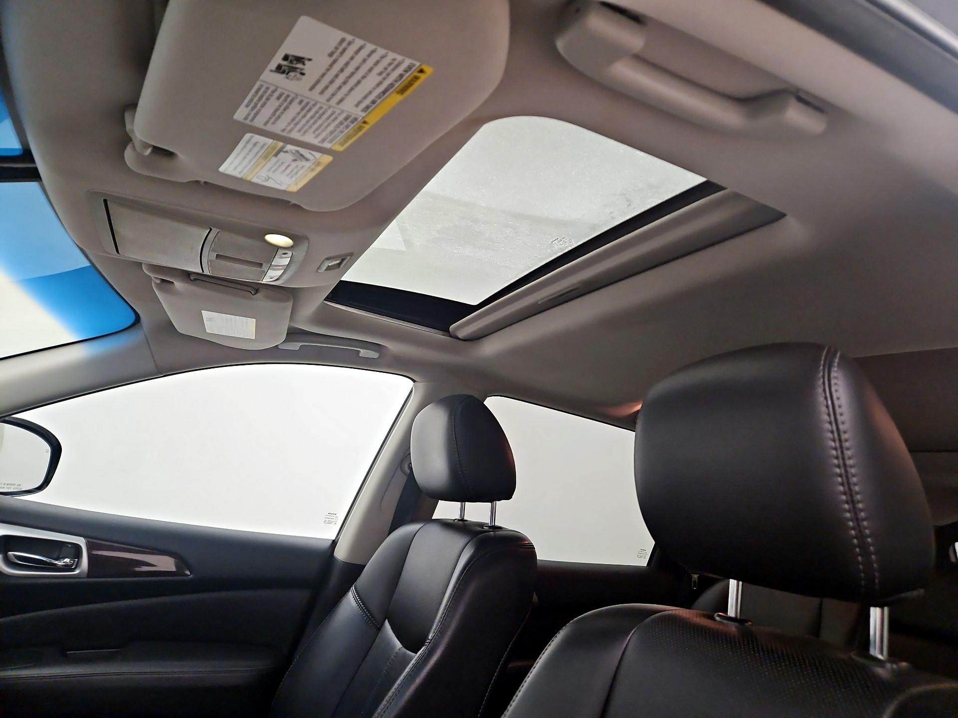 Thumbnail: 2016 Nissan Pathfinder - 20