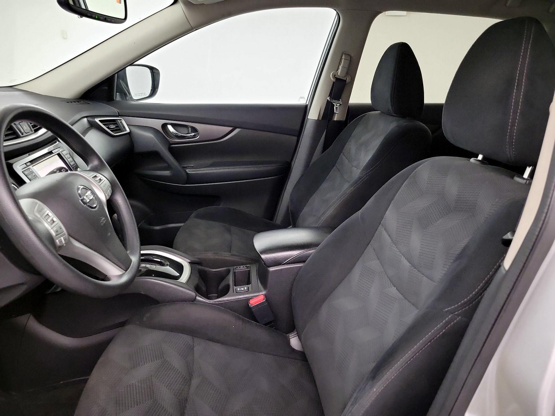 Thumbnail: 2016 Nissan Rogue - 9