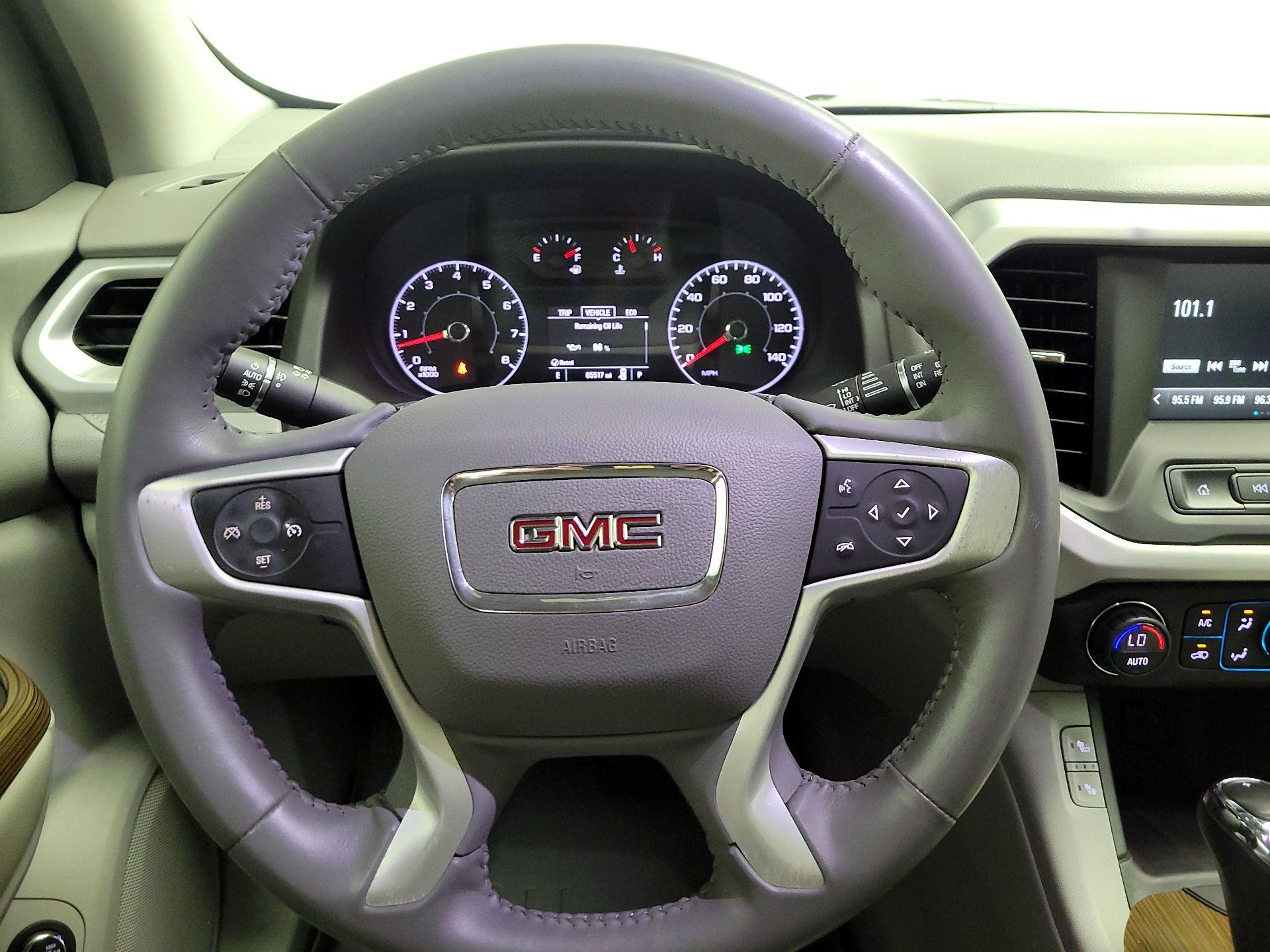 Thumbnail: 2017 GMC Acadia - 10