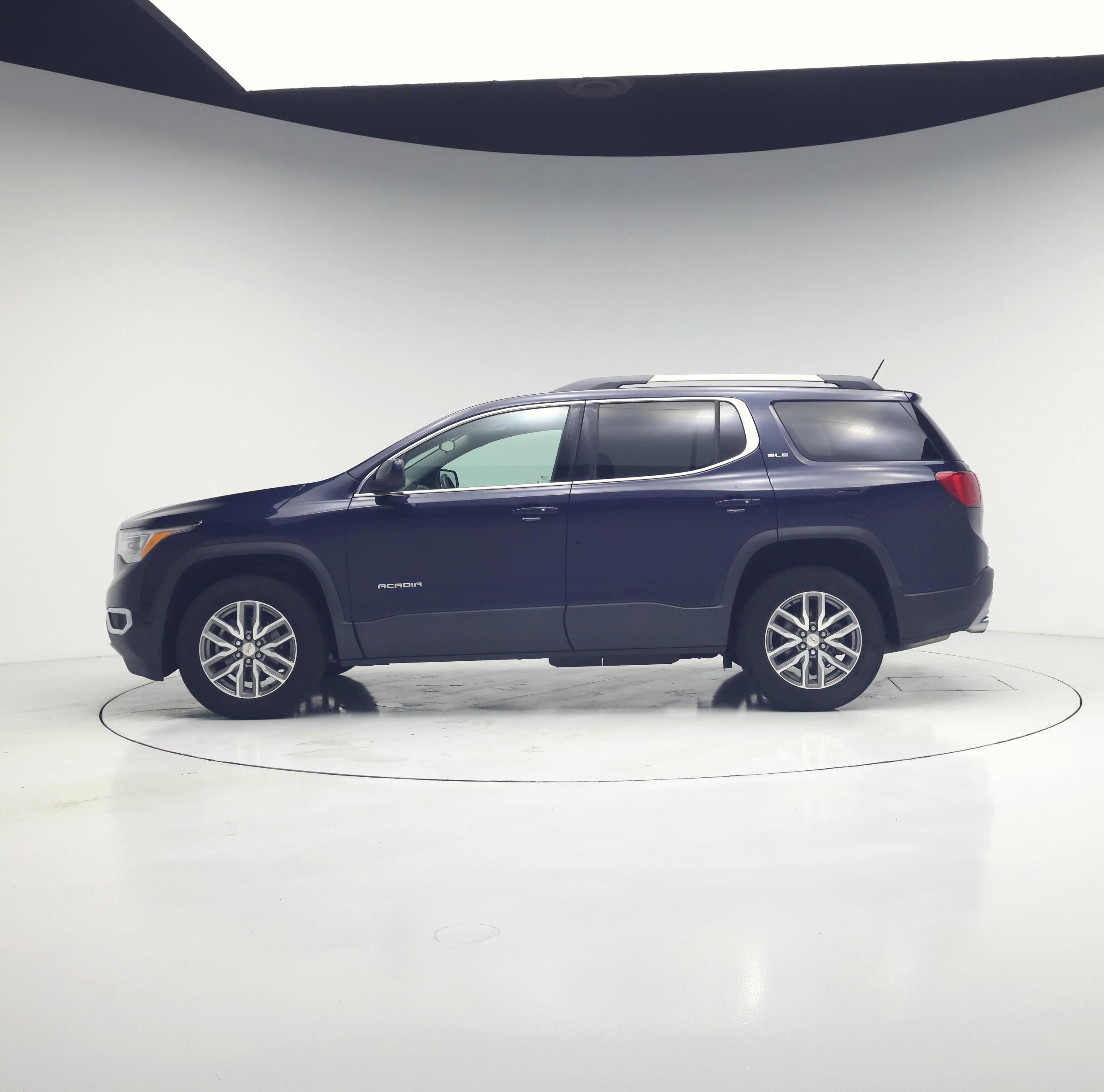 Thumbnail: 2017 GMC Acadia - 3