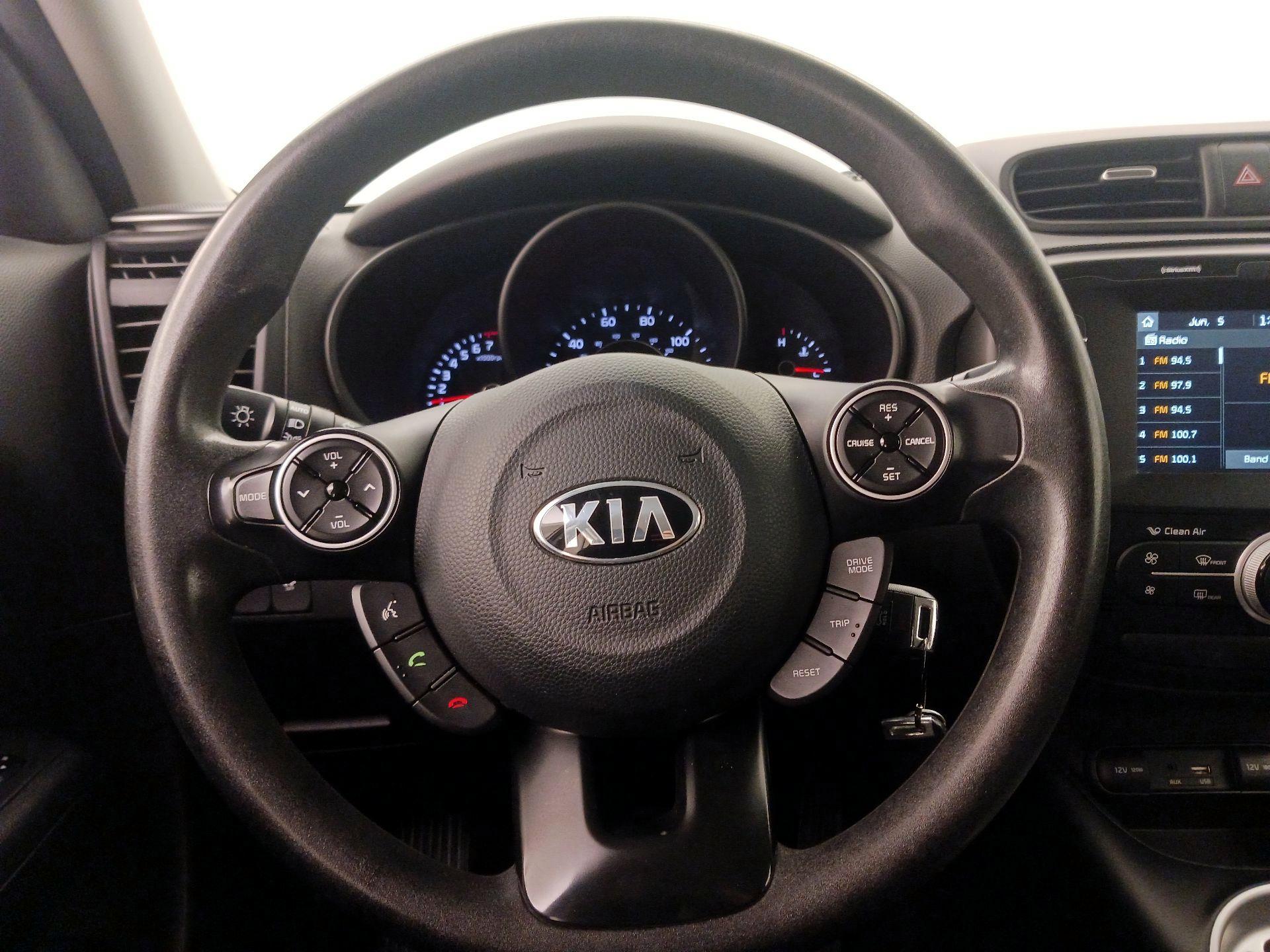 Thumbnail: 2019 Kia Soul - 10