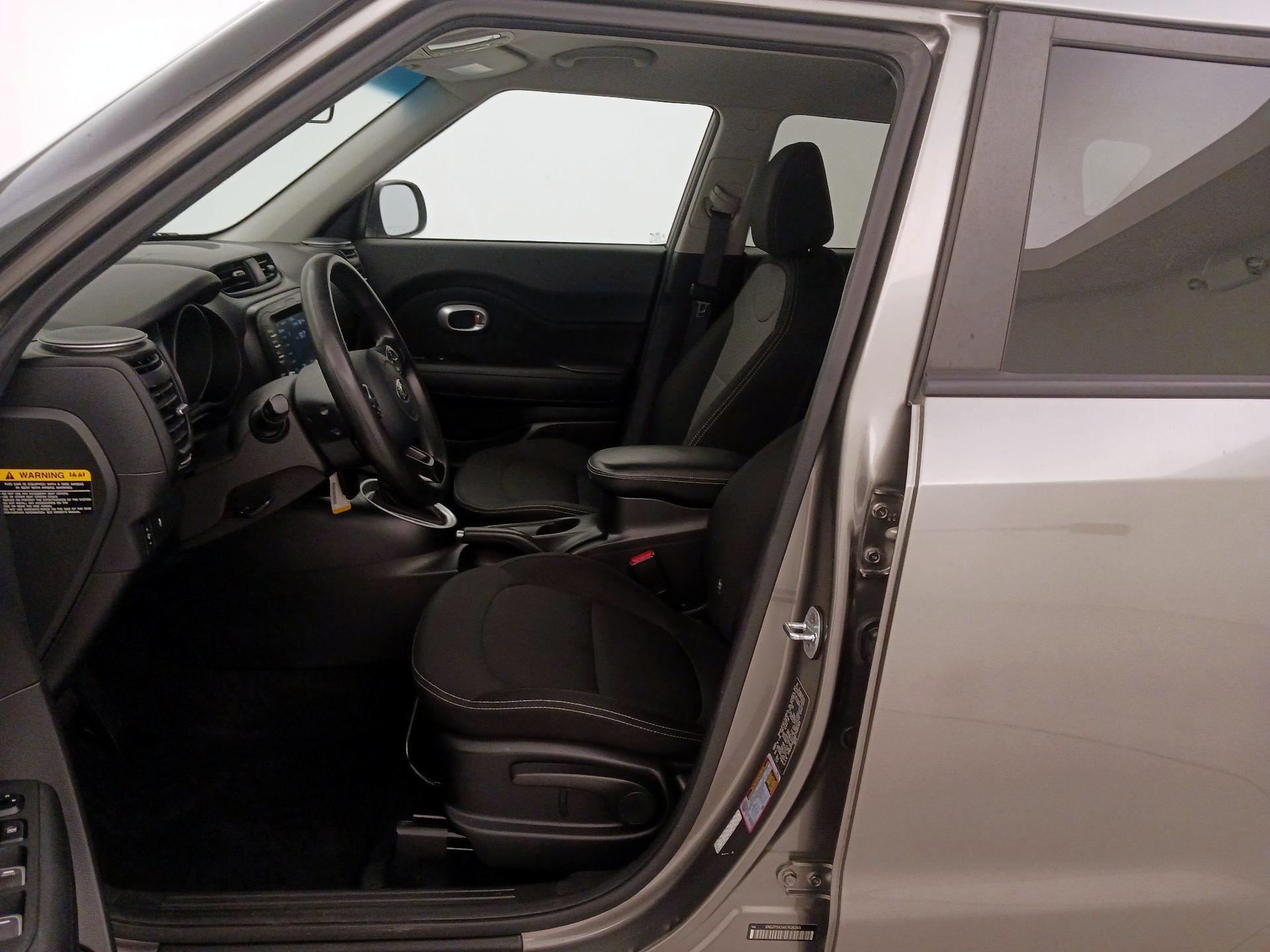 Thumbnail: 2019 Kia Soul - 11