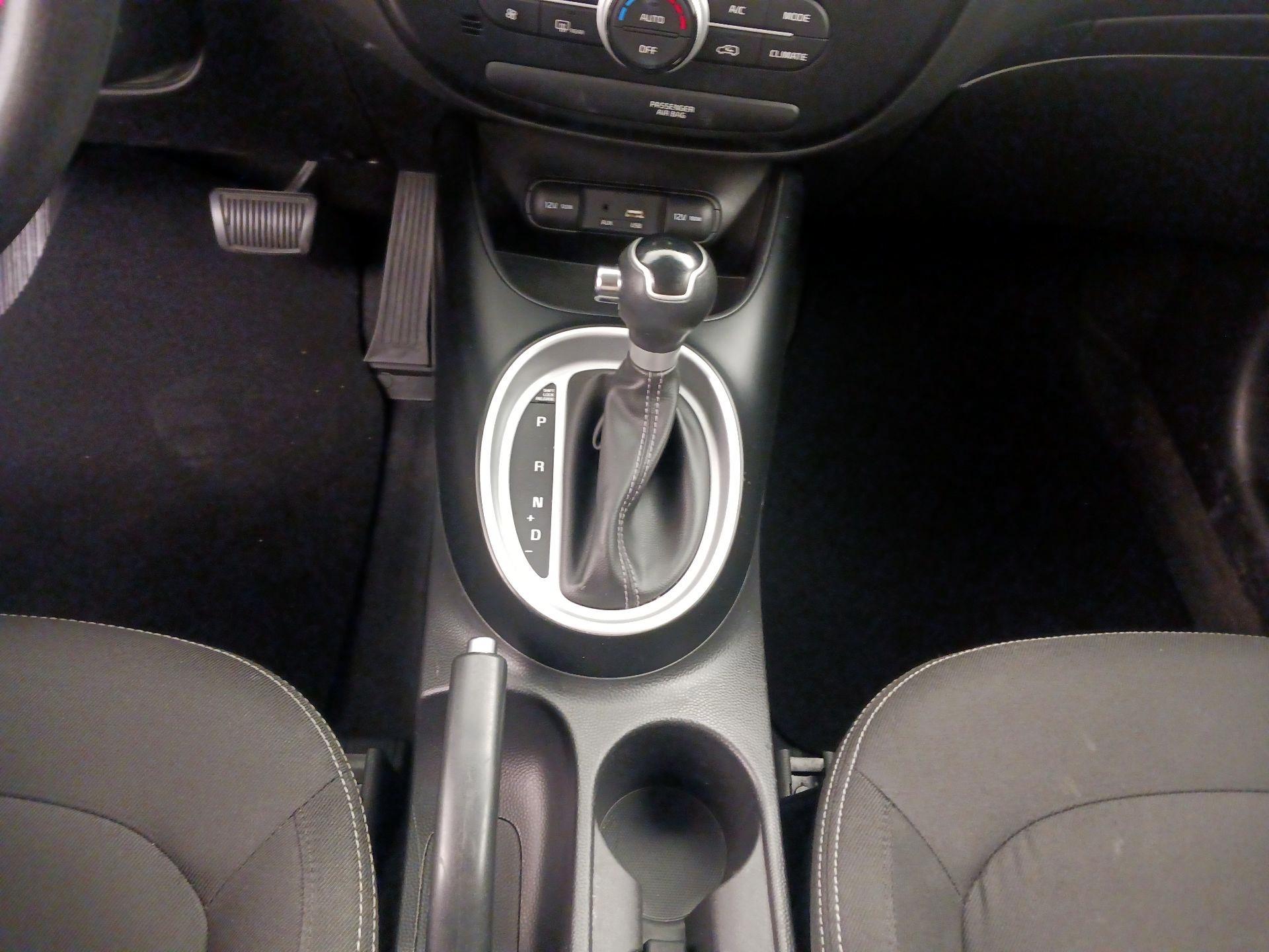 Thumbnail: 2019 Kia Soul - 17