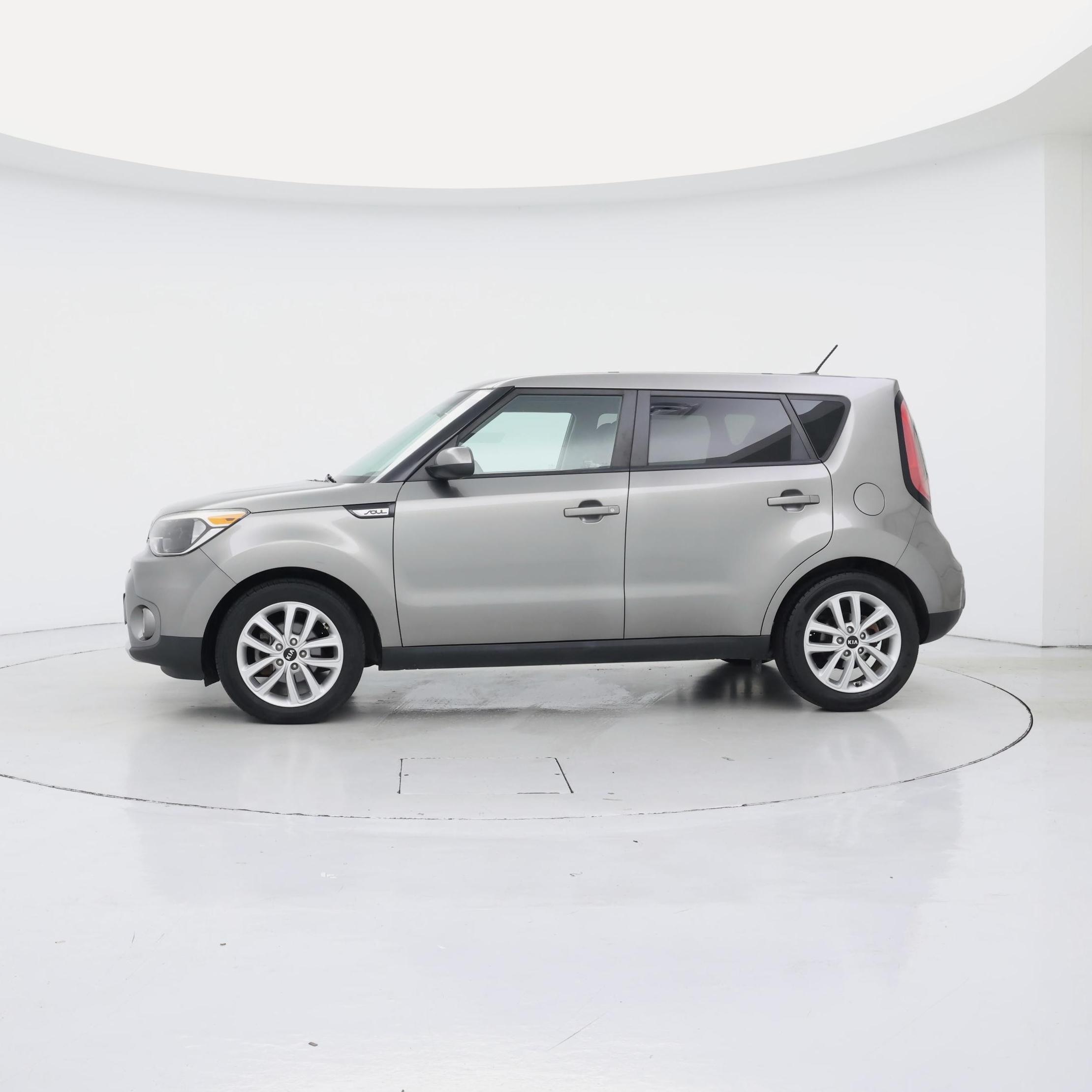 Thumbnail: 2019 Kia Soul - 3