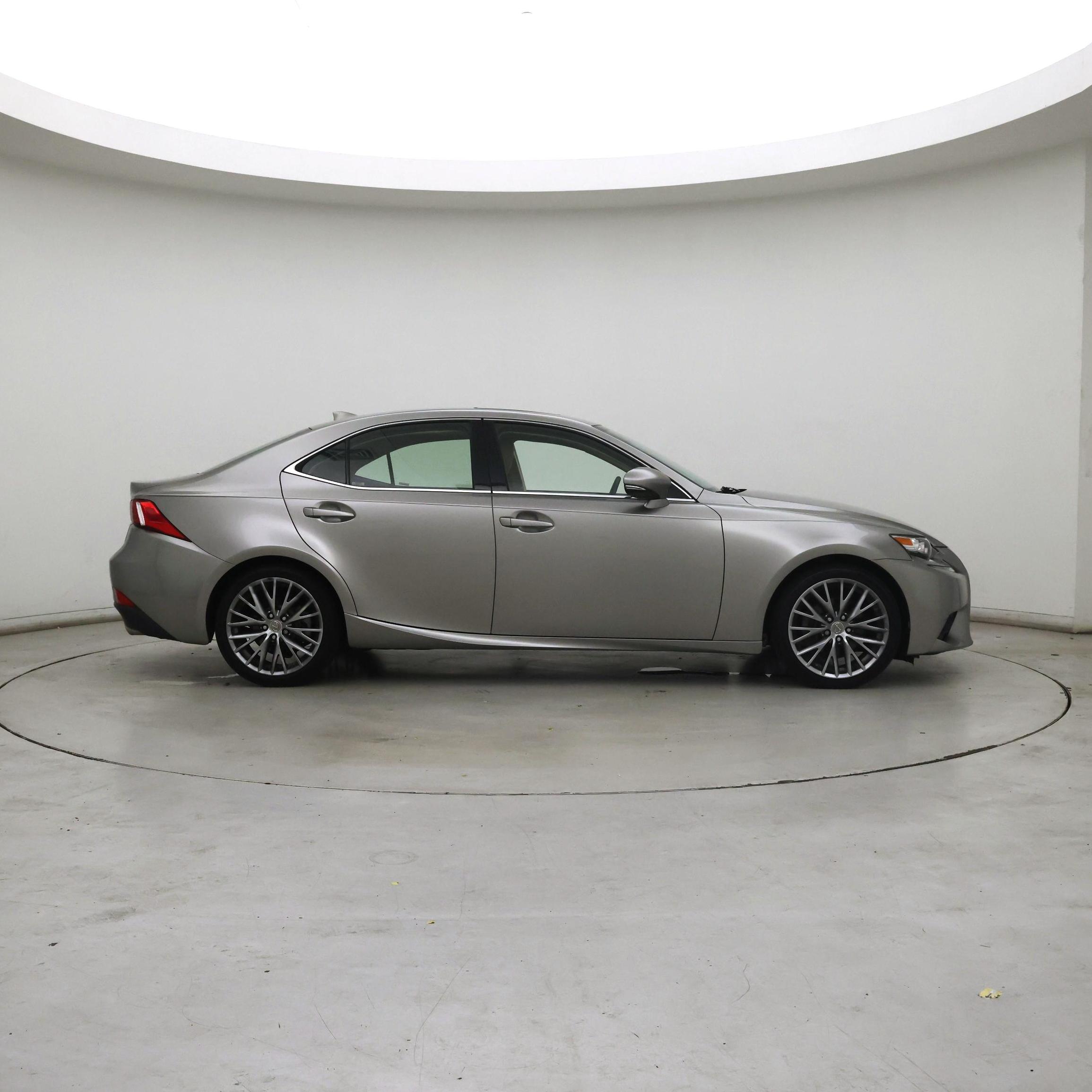 Thumbnail: 2015 Lexus IS - 7