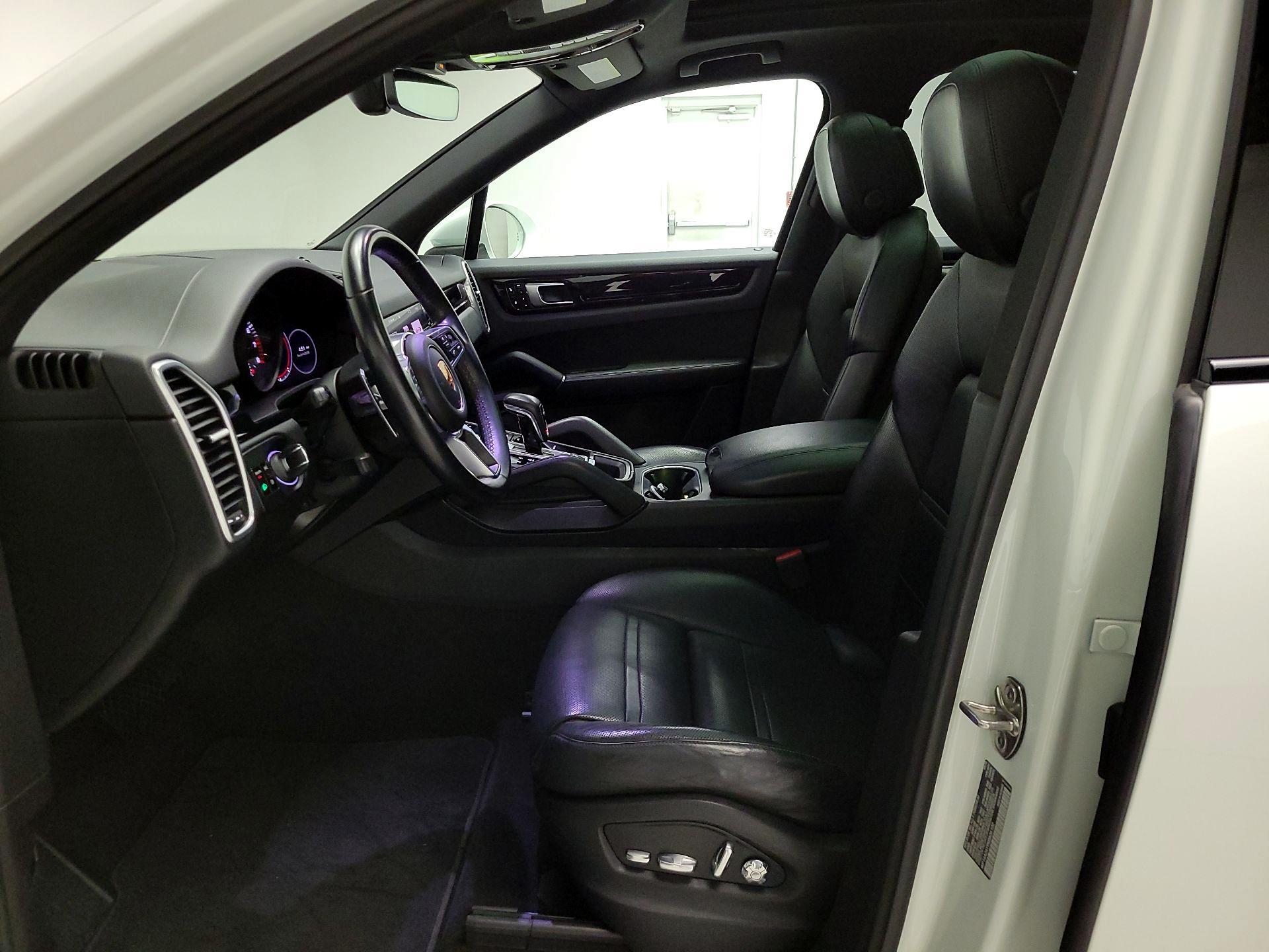 Thumbnail: 2019 Porsche Cayenne - 11