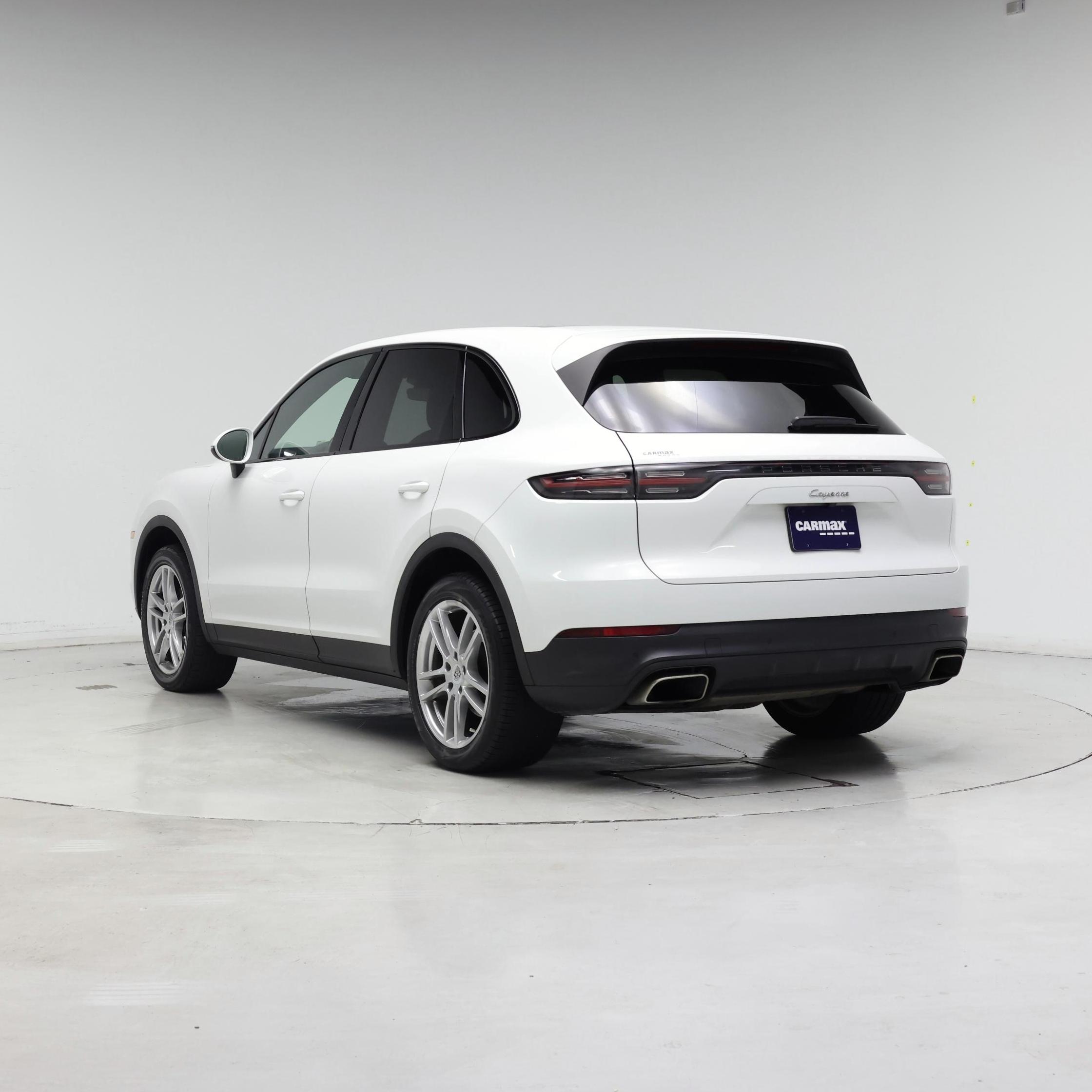 Thumbnail: 2019 Porsche Cayenne - 2