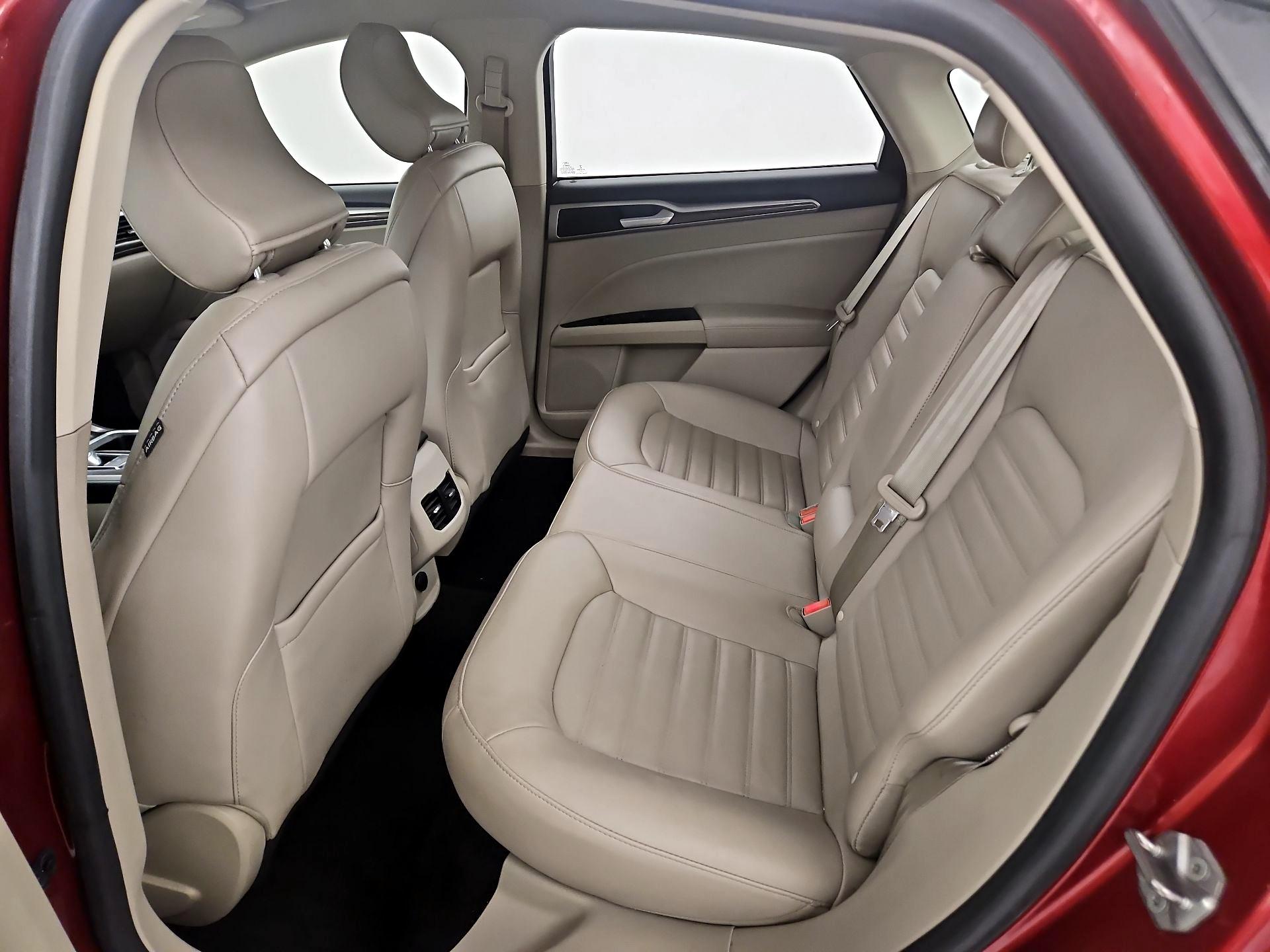 Thumbnail: 2017 Ford Fusion - 17
