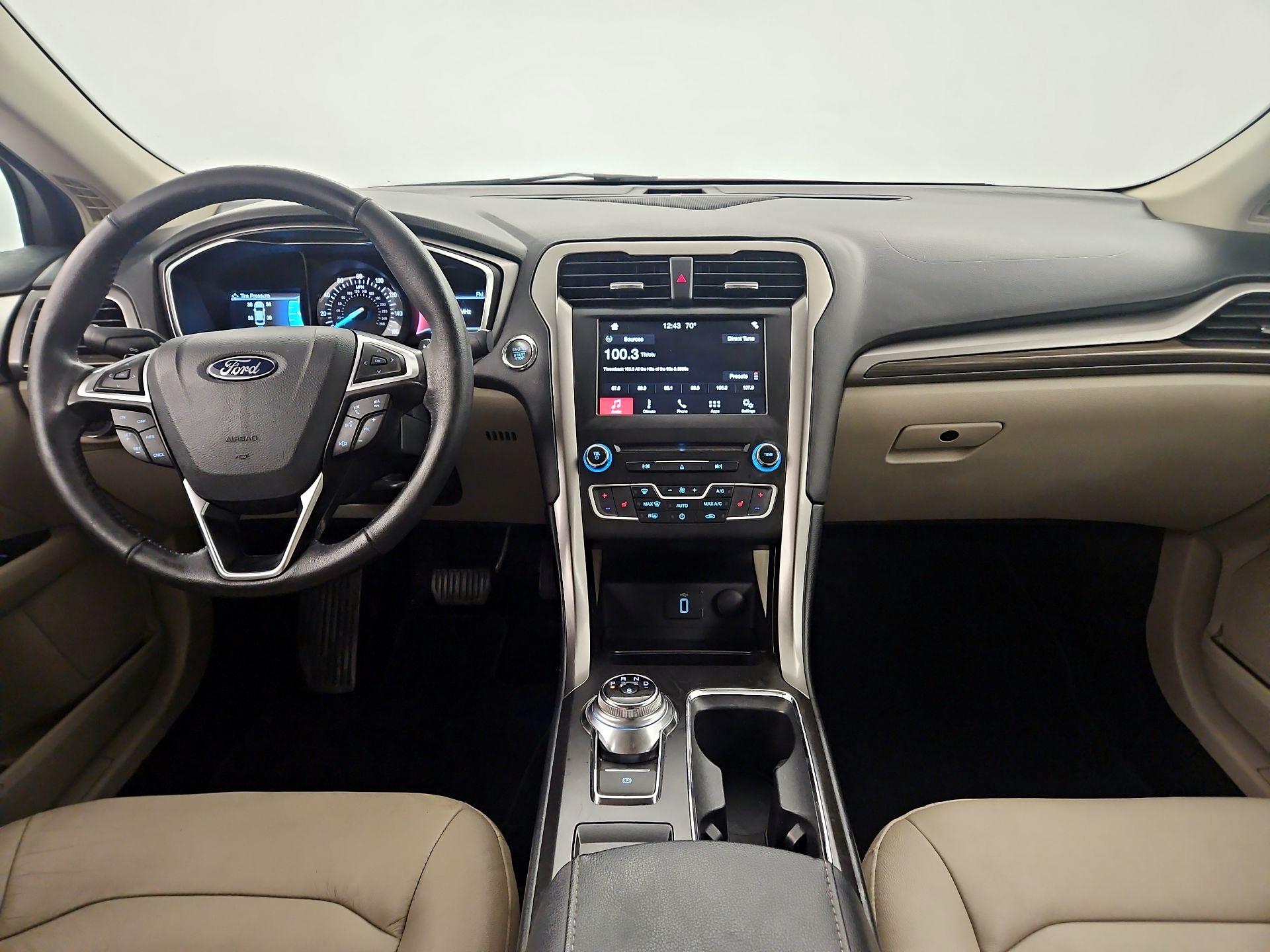 Thumbnail: 2017 Ford Fusion - 8