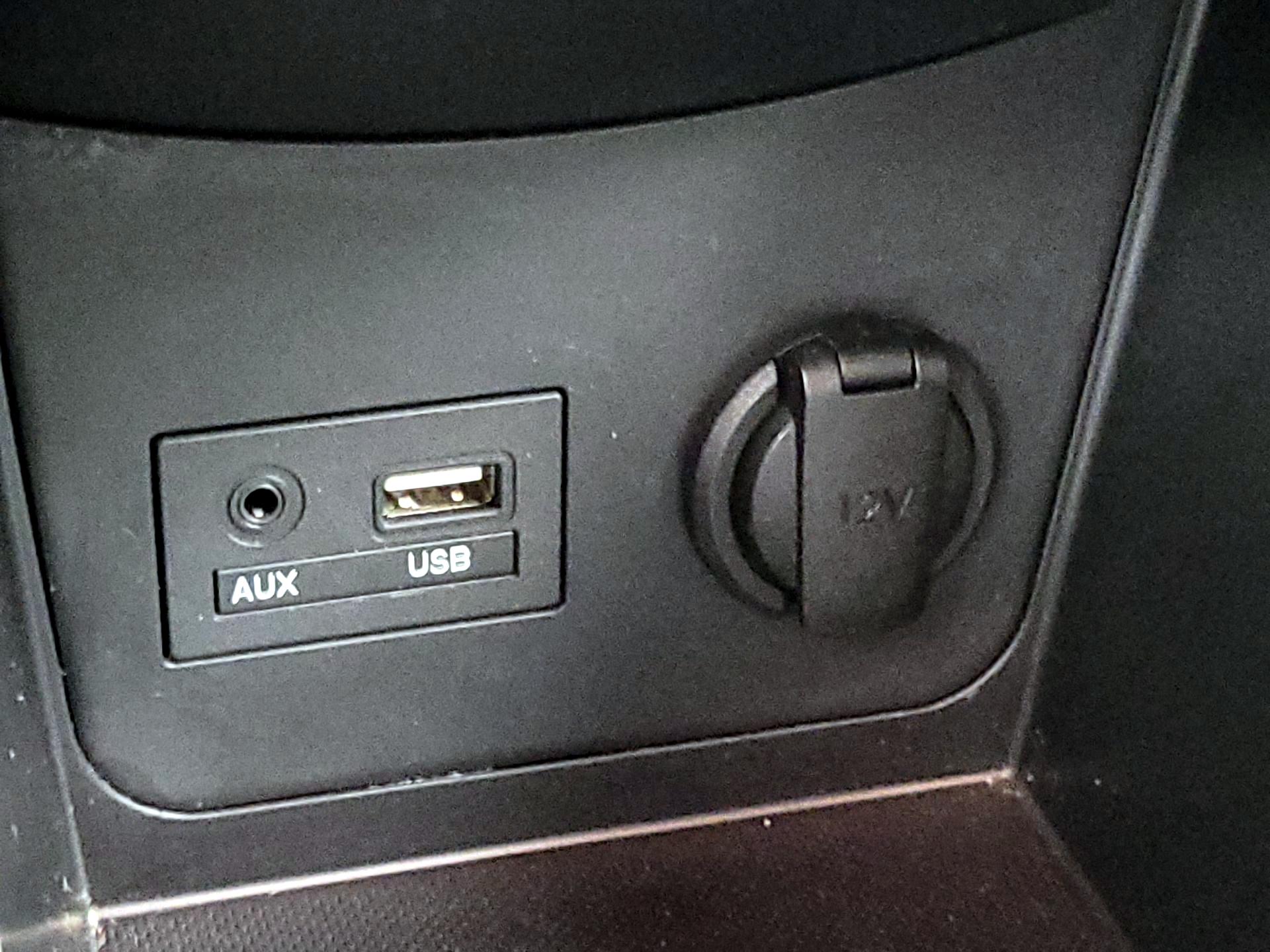 Thumbnail: 2016 Hyundai Accent - 17
