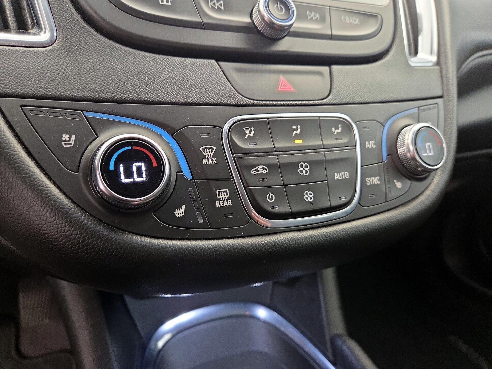 2018 Chevrolet Malibu Premier - Photo 18