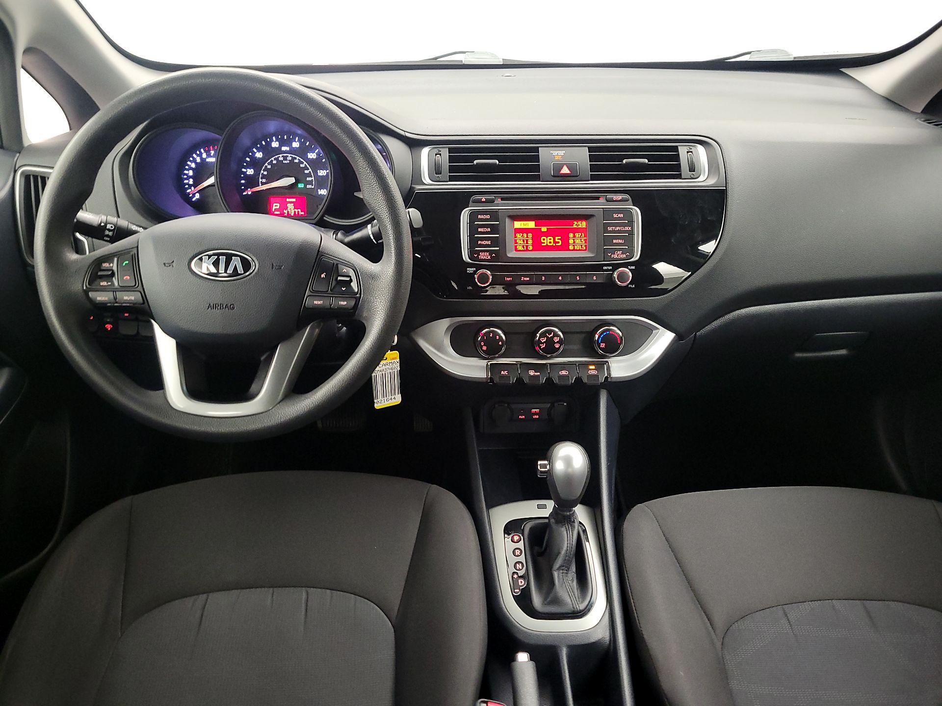 Thumbnail: 2017 Kia Rio - 9