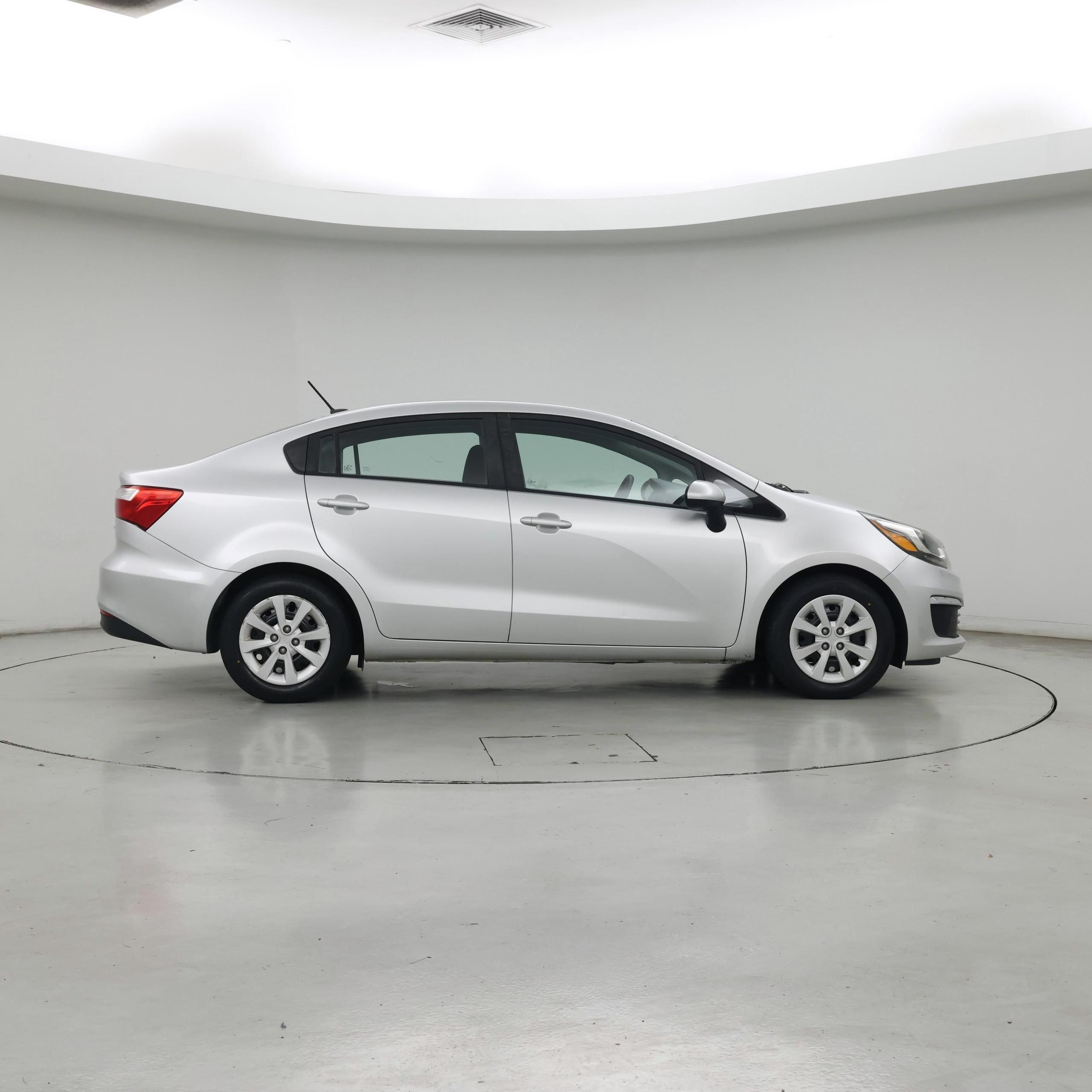 Thumbnail: 2017 Kia Rio - 7