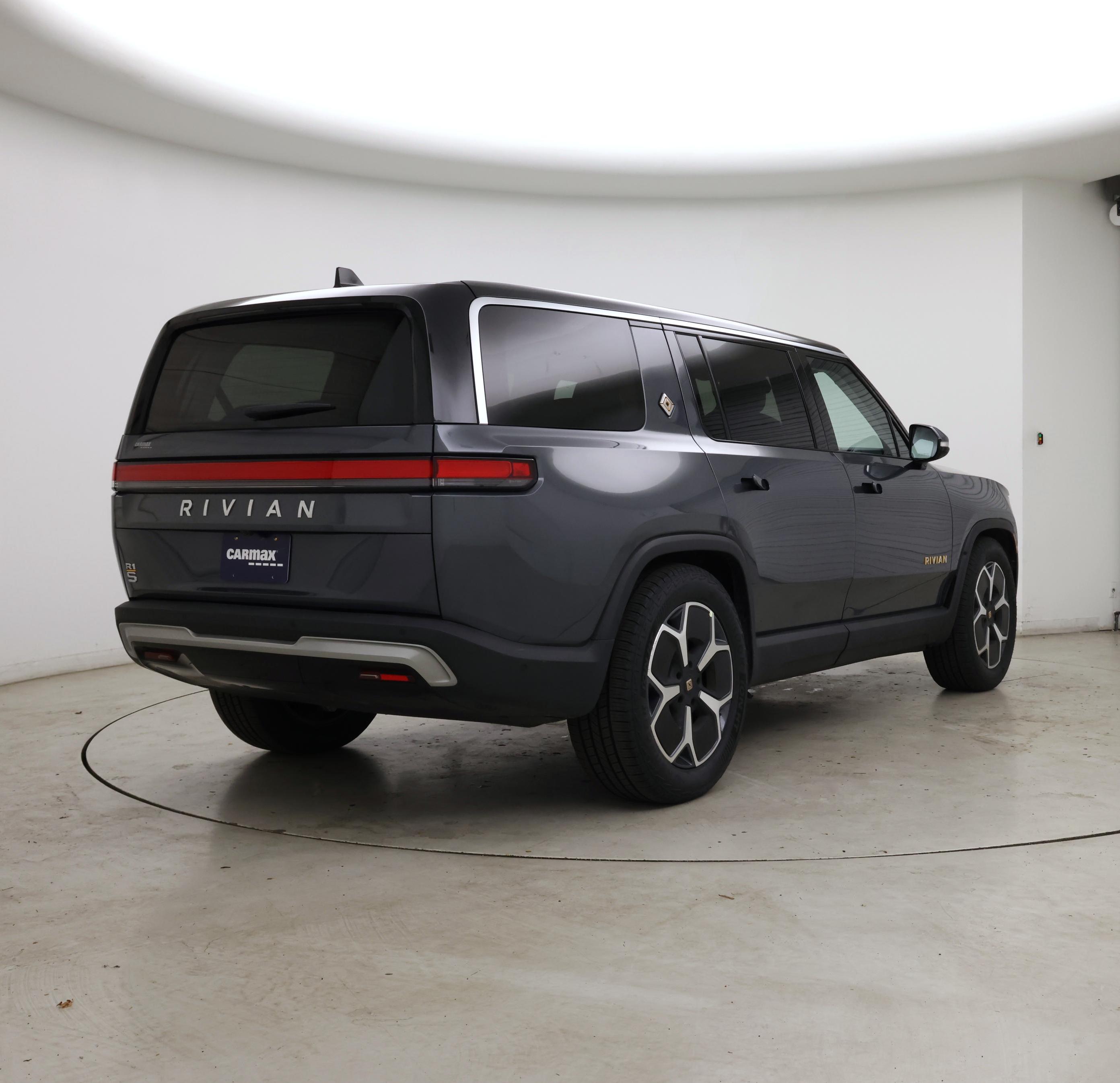 Thumbnail: 2023 Rivian R1S - 8