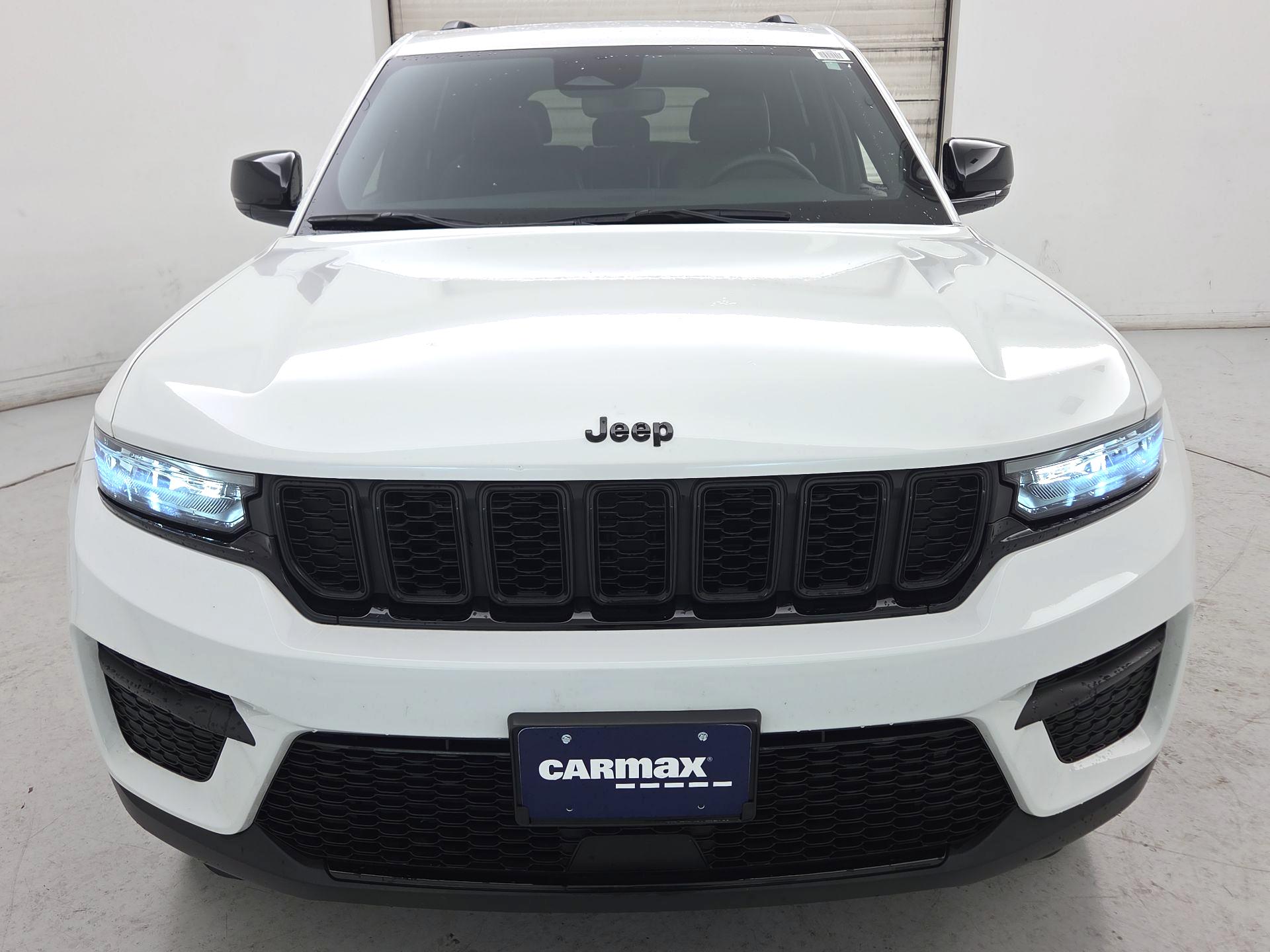 Thumbnail: 2023 Jeep Grand Cherokee - 2